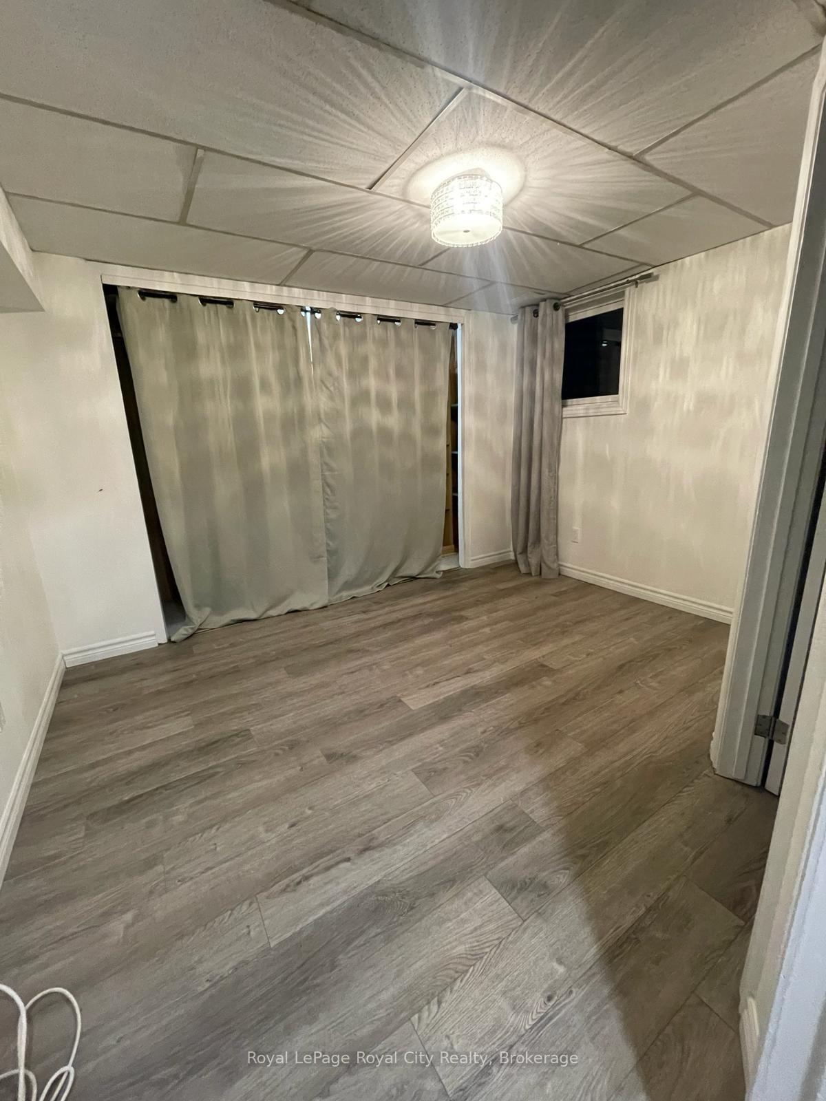 Photo 4 of Unit B, 126 Dumbarton Street, Guelph, Riverside Park — HOMEH