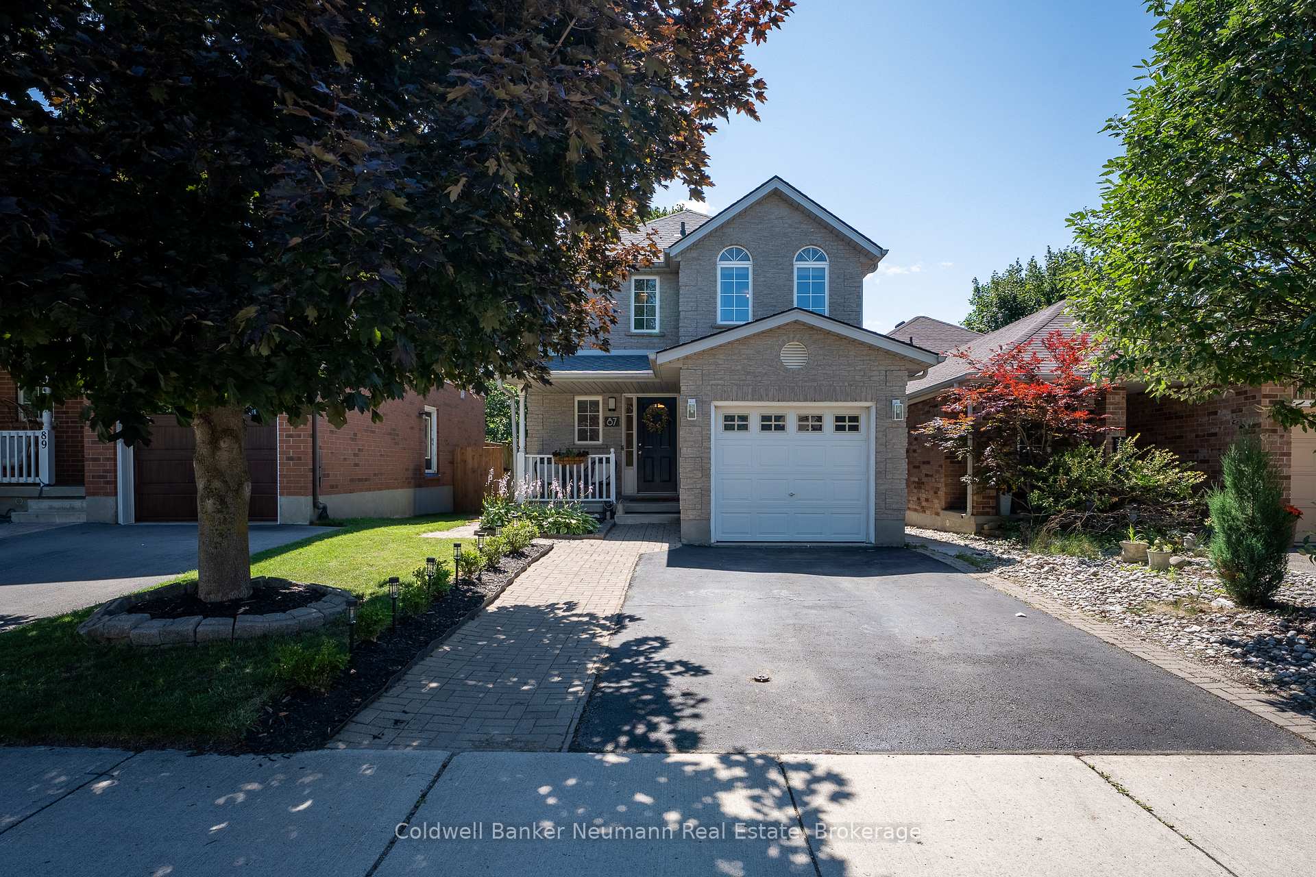 Front of 87 Boulder Crescent