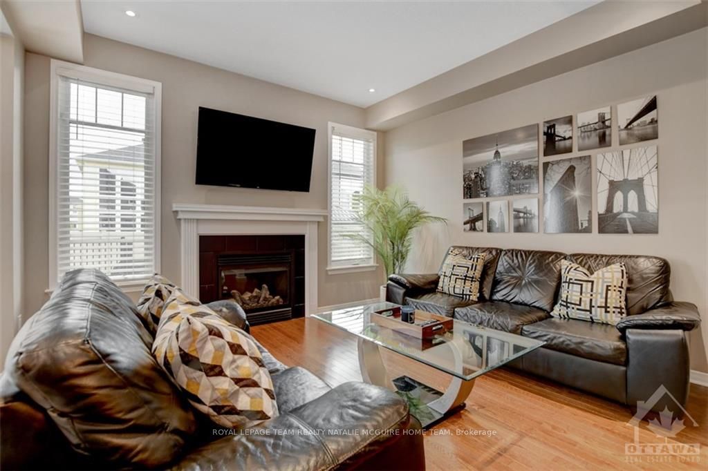 Photo 6 of 555 Rouncey Road, Ottawa, Kanata - Emerald Meadows/Trailwest — HOMEH