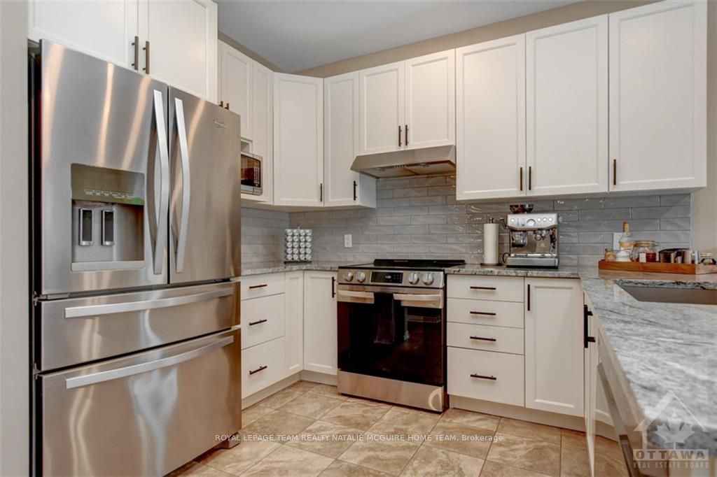 Photo 11 of 555 Rouncey Road, Ottawa, Kanata - Emerald Meadows/Trailwest — HOMEH