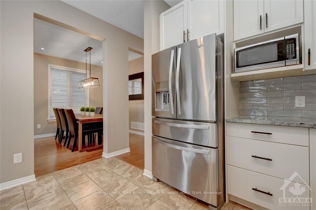 Photo 12 of 555 Rouncey Road, Ottawa, Kanata - Emerald Meadows/Trailwest — HOMEH