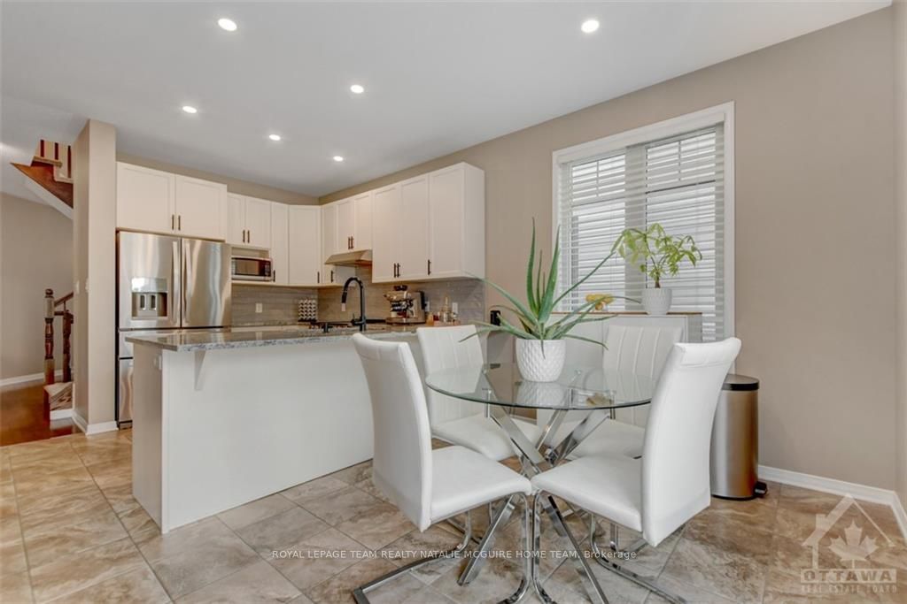 Photo 14 of 555 Rouncey Road, Ottawa, Kanata - Emerald Meadows/Trailwest — HOMEH