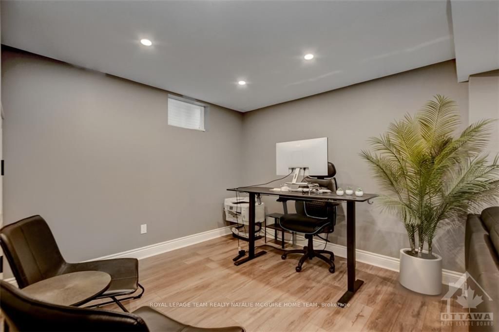 Photo 26 of 555 Rouncey Road, Ottawa, Kanata - Emerald Meadows/Trailwest — HOMEH