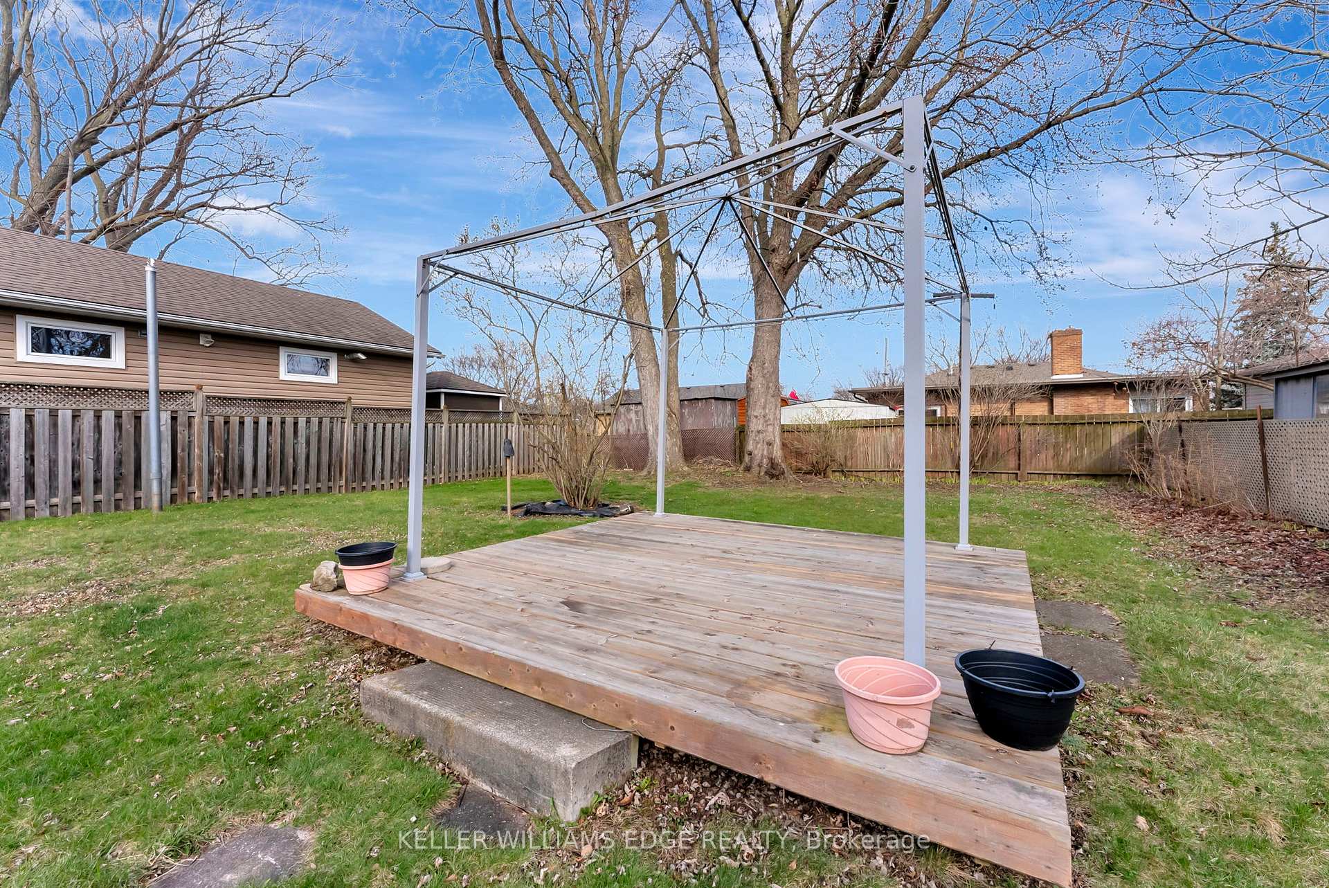 Photo 33 of 58 Fairview Road, Grimsby, Grimsby Beach — HOMEH