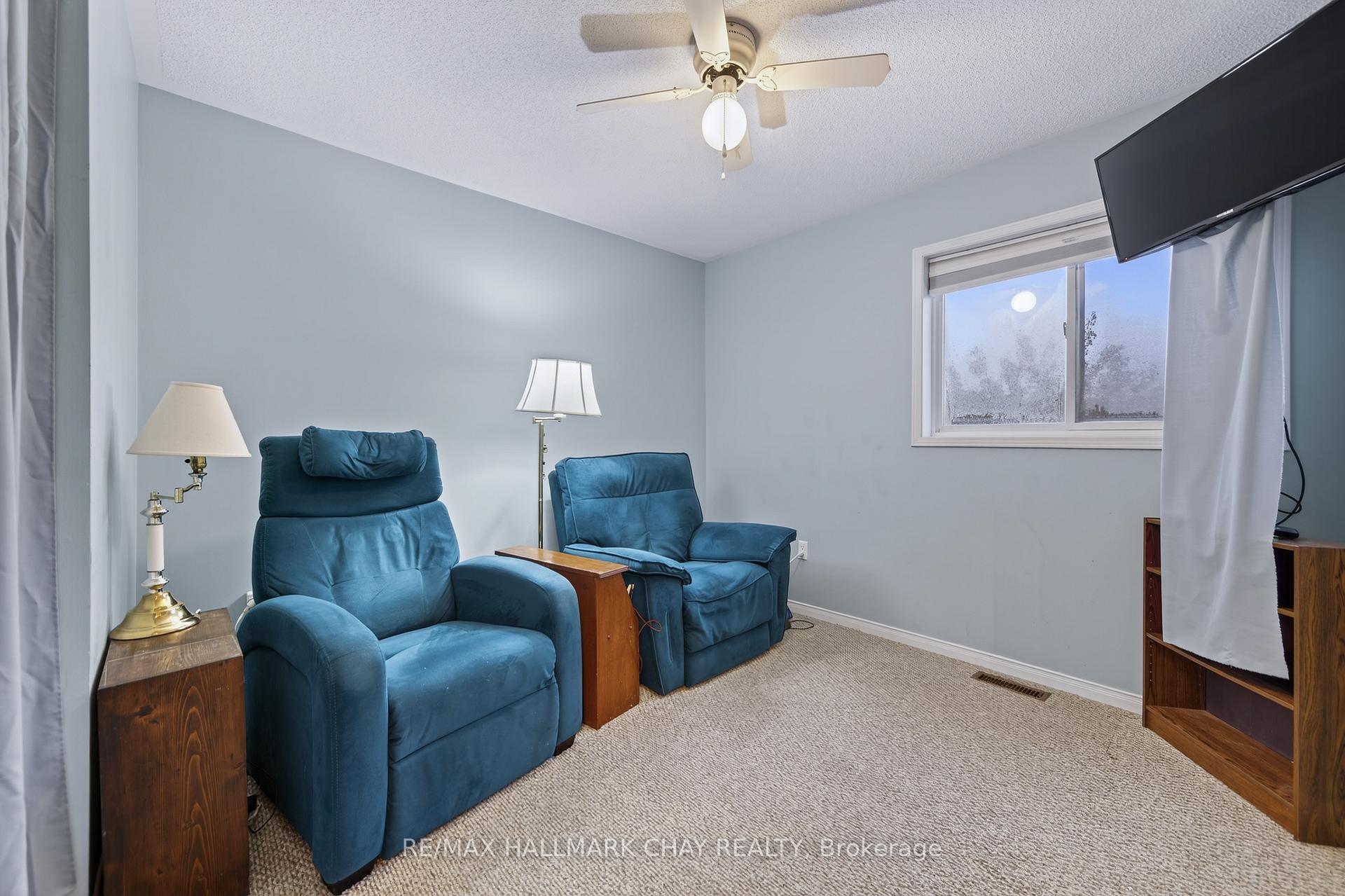 Photo 17 of 15 Webb Street, Barrie, Painswick North — HOMEH