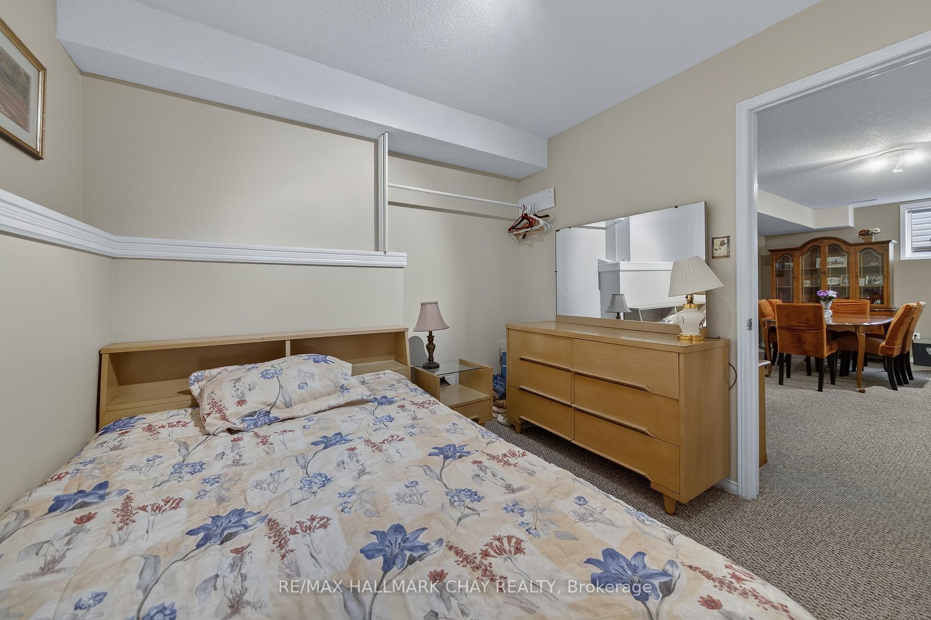 Photo 40 of 15 Webb Street, Barrie, Painswick North — HOMEH