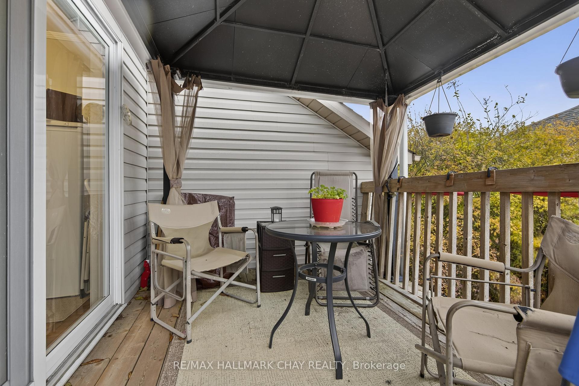 Photo 45 of 15 Webb Street, Barrie, Painswick North — HOMEH