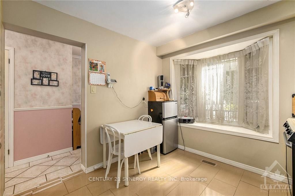 Photo 8 of 39 Rickey Place, Ottawa, Kanata - Glencairn/Hazeldean — HOMEH