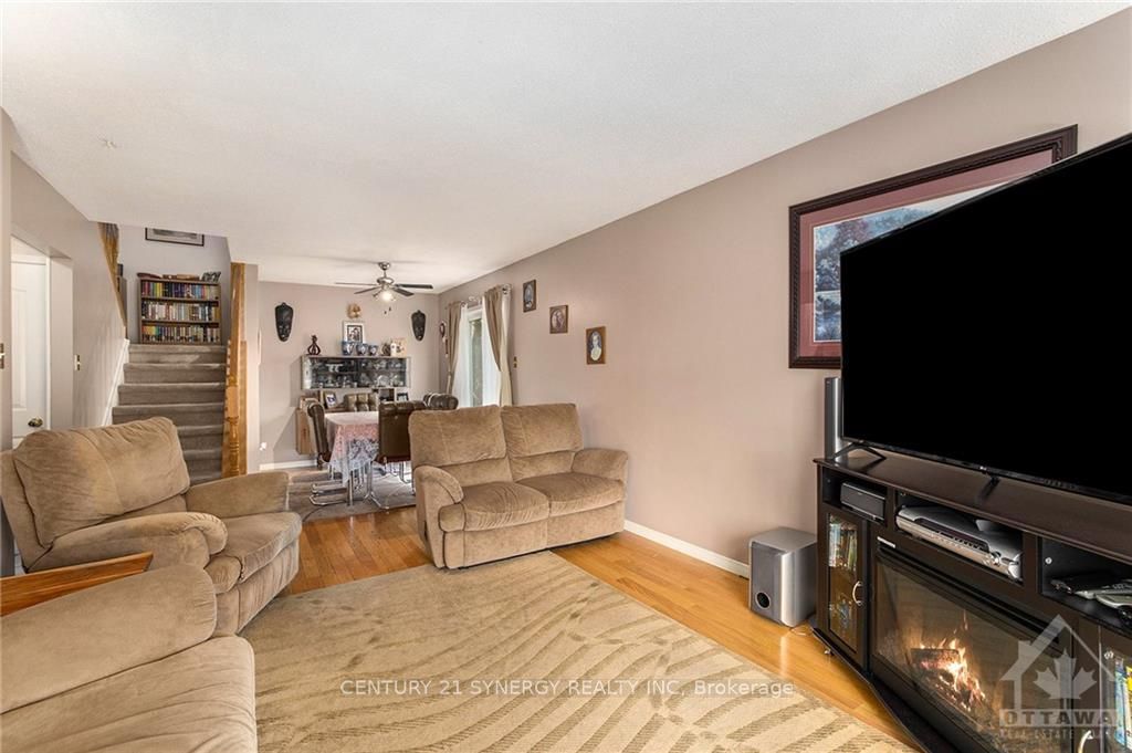 Photo 12 of 39 Rickey Place, Ottawa, Kanata - Glencairn/Hazeldean — HOMEH