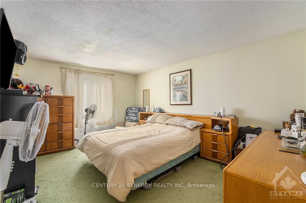 Photo 17 of 39 Rickey Place, Ottawa, Kanata - Glencairn/Hazeldean — HOMEH