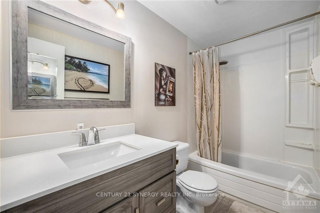 Photo 21 of 39 Rickey Place, Ottawa, Kanata - Glencairn/Hazeldean — HOMEH