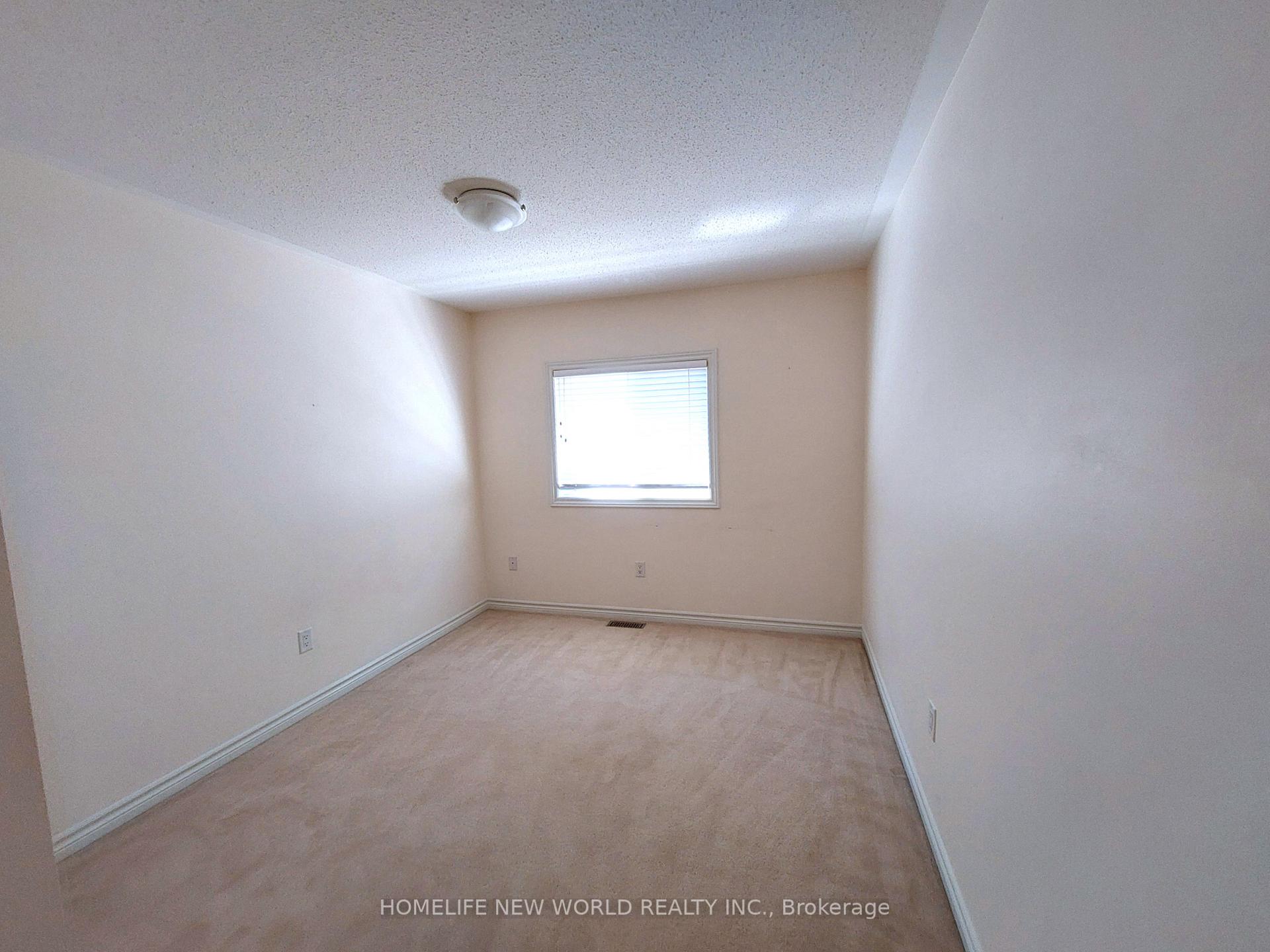 Photo 14 of 223 Bilbrough Street, Aurora, Bayview Northeast — HOMEH