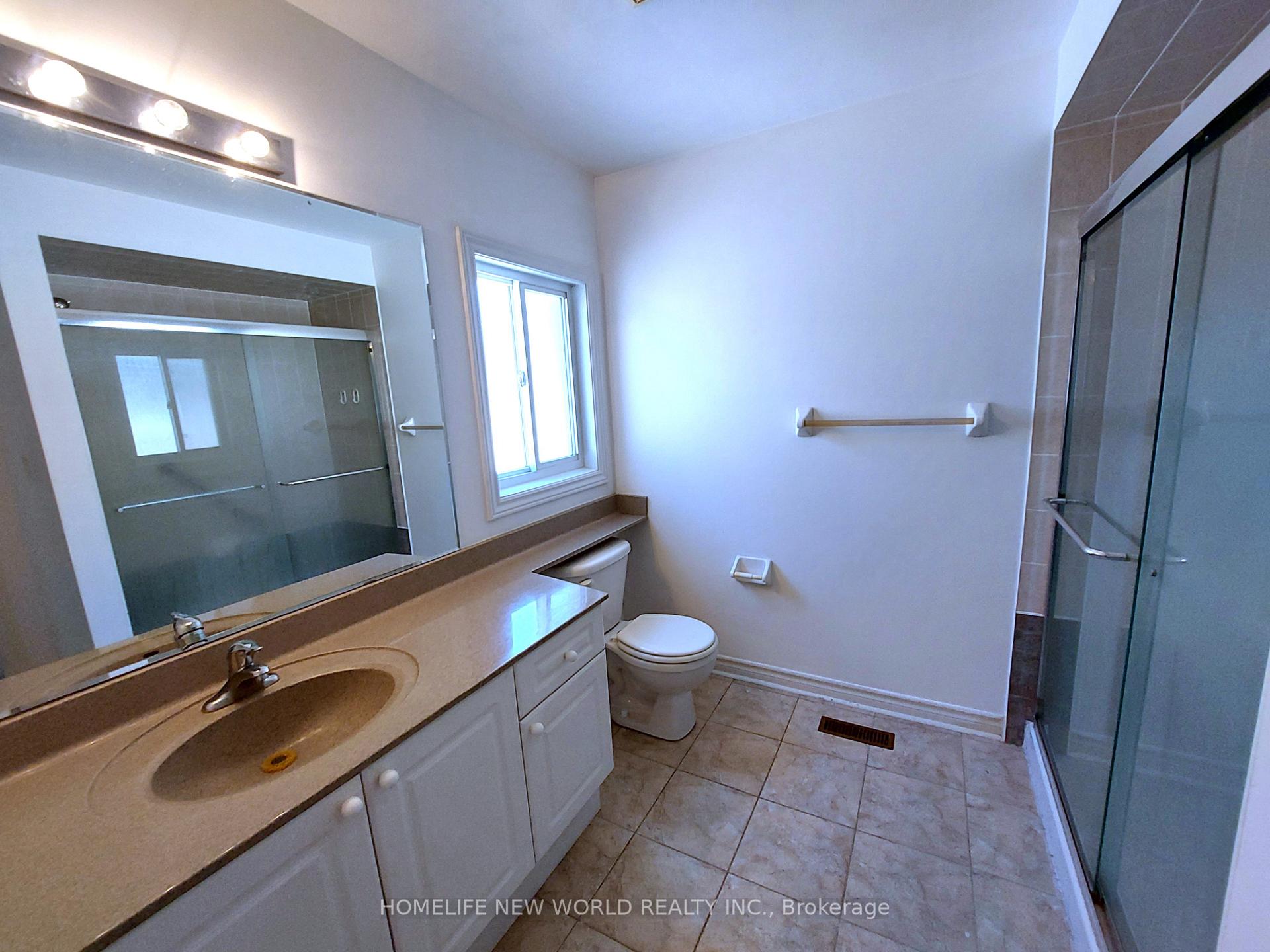 Photo 16 of 223 Bilbrough Street, Aurora, Bayview Northeast — HOMEH