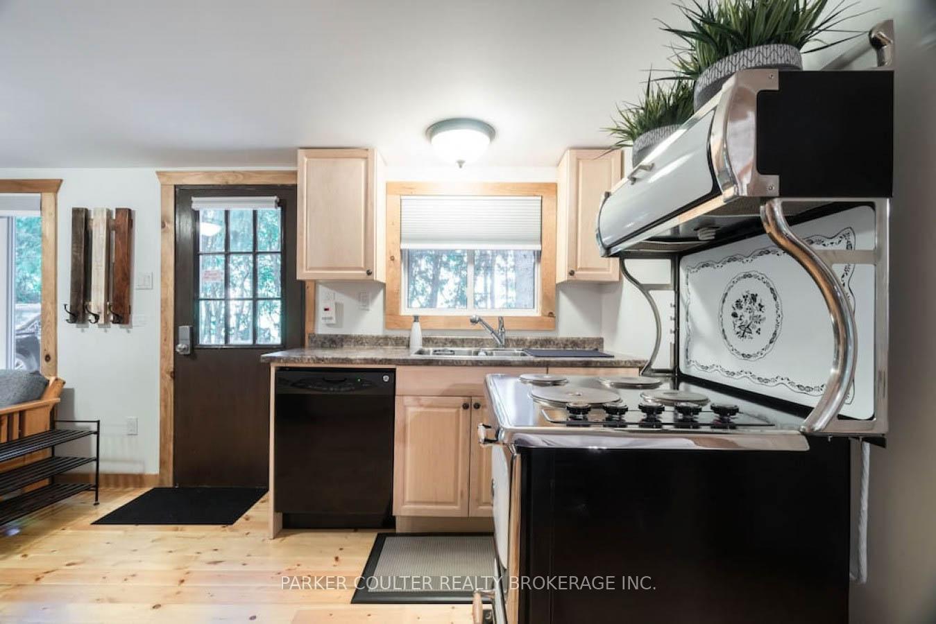 Photo 10 of 228 Canrobert Street, Grey Highlands — HOMEH