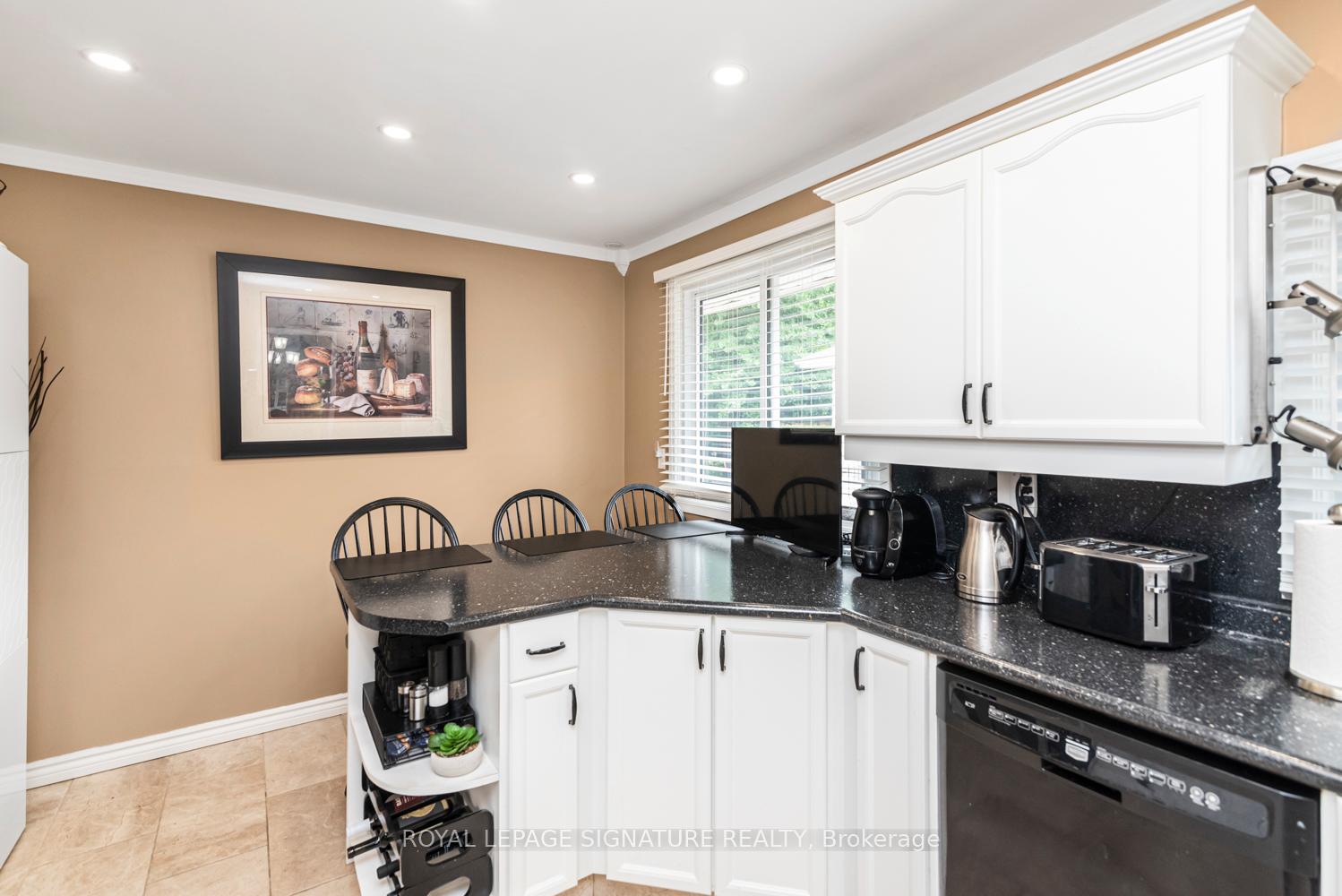 Photo 11 of 55 Hanover Place, Hamilton, Vincent — HOMEH