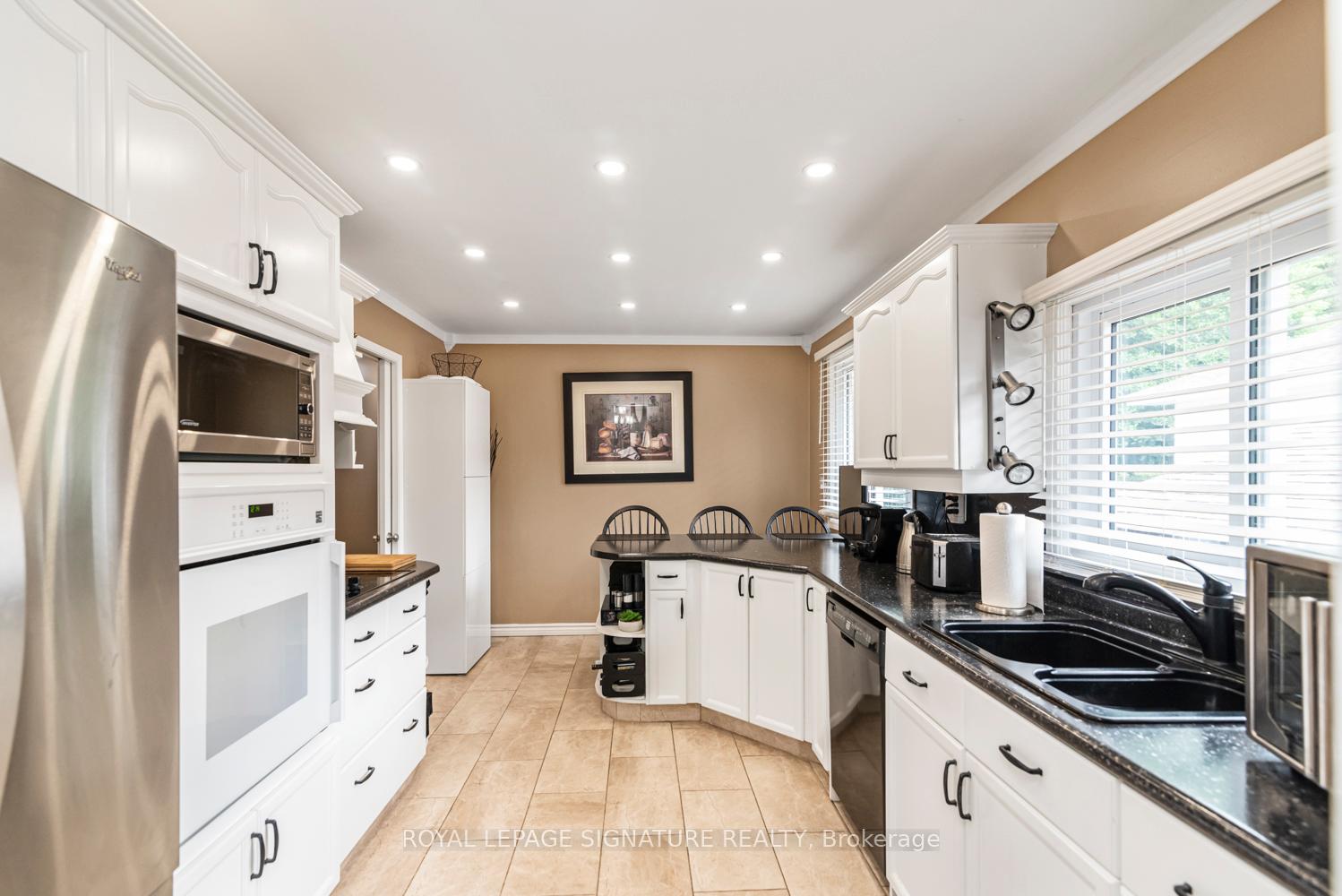 Photo 12 of 55 Hanover Place, Hamilton, Vincent — HOMEH