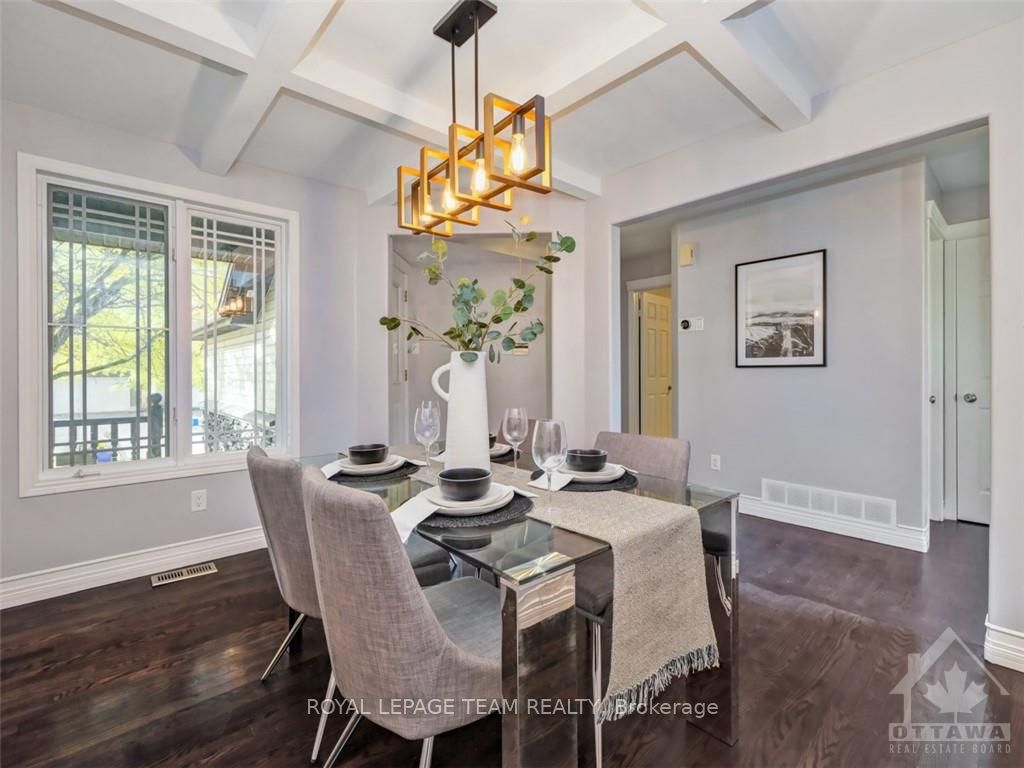 Photo 9 of 22 Evanshen Crescent, Ottawa, Kanata - Kanata Lakes/Heritage Hills — HOMEH