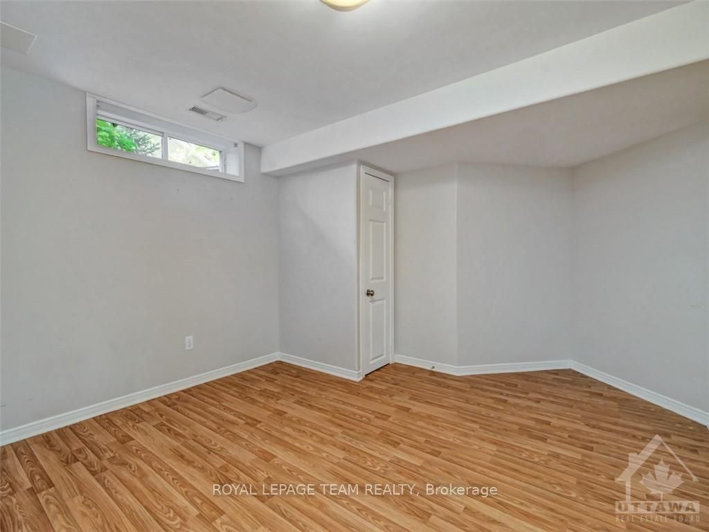Photo 25 of 22 Evanshen Crescent, Ottawa, Kanata - Kanata Lakes/Heritage Hills — HOMEH