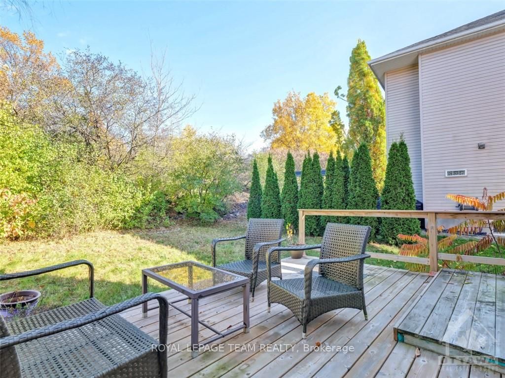 Photo 29 of 22 Evanshen Crescent, Ottawa, Kanata - Kanata Lakes/Heritage Hills — HOMEH