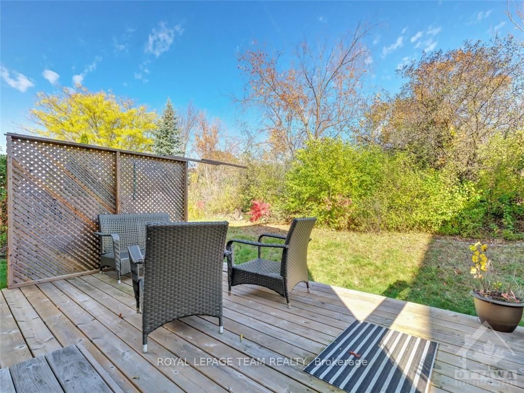 Photo 30 of 22 Evanshen Crescent, Ottawa, Kanata - Kanata Lakes/Heritage Hills — HOMEH