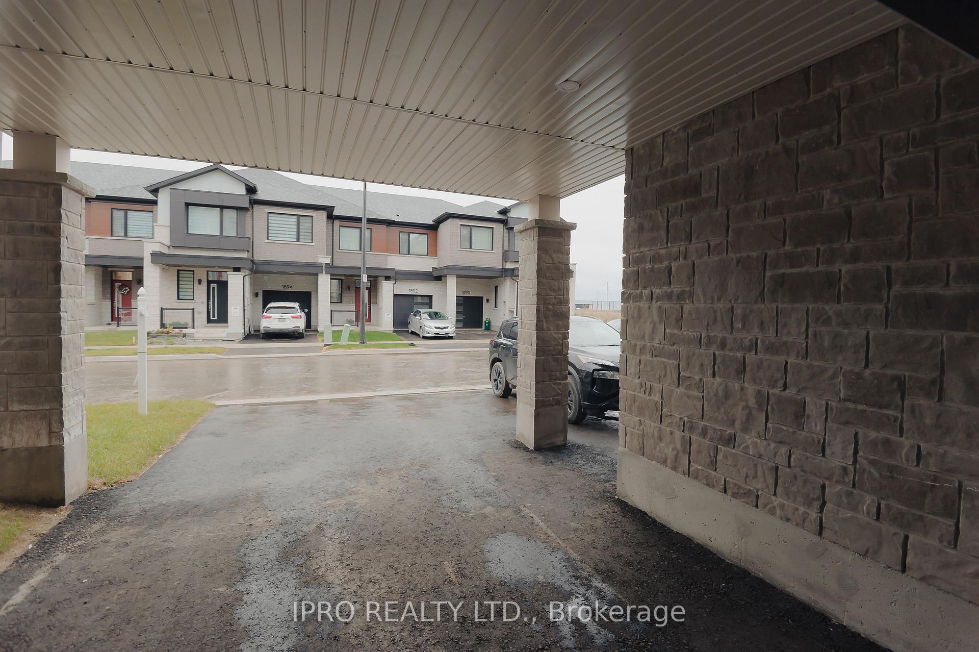 Photo 32 of 1893 Thames Circle, Milton, Bowes — HOMEH
