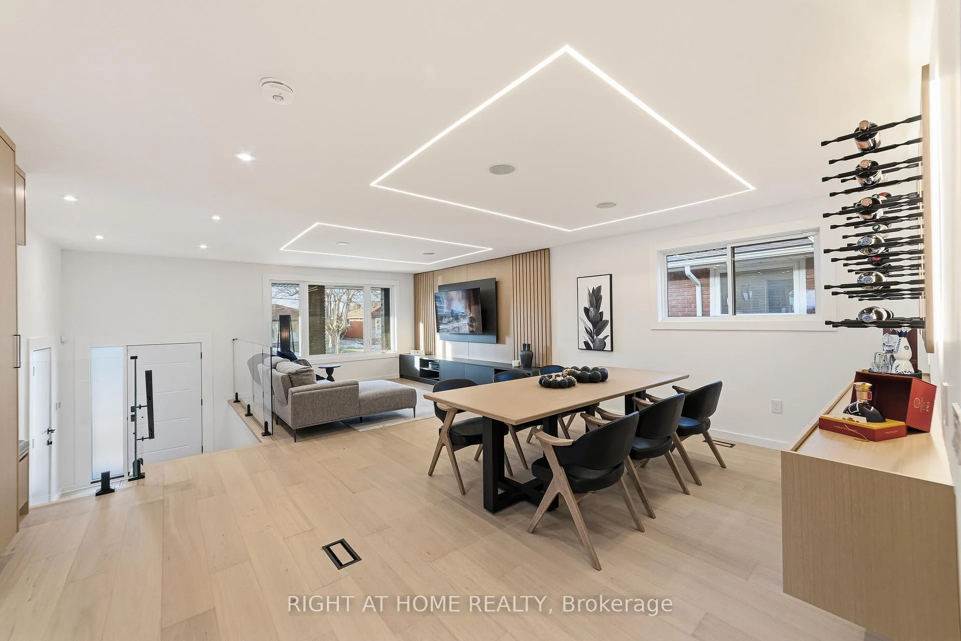 Photo 1 of 146 Kenora Avenue, Hamilton, Kentley — HOMEH
