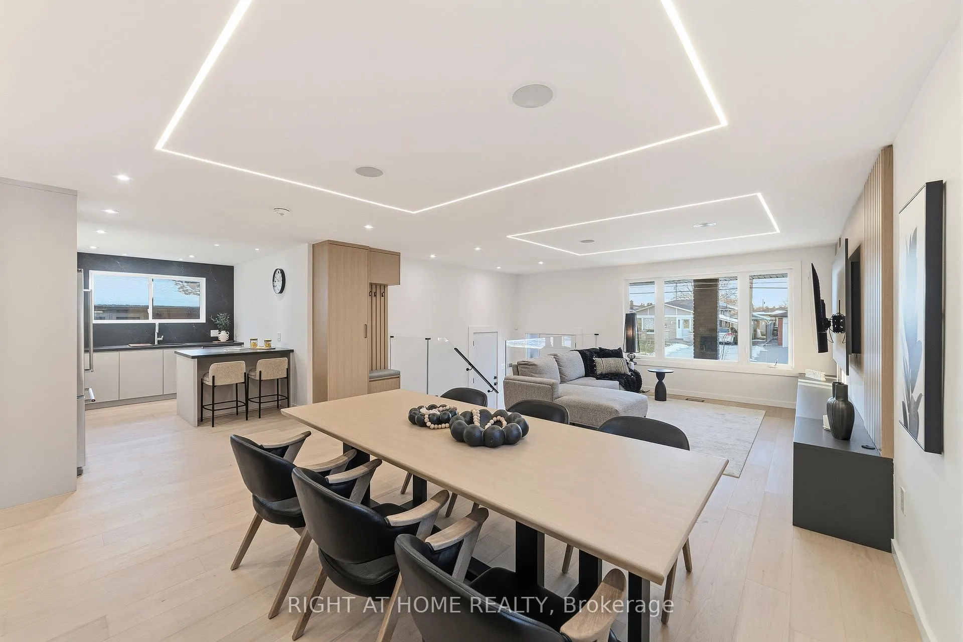 Photo 11 of 146 Kenora Avenue, Hamilton, Kentley — HOMEH
