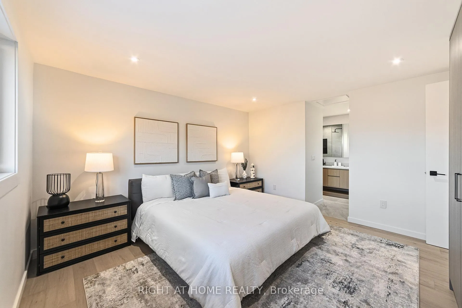 Photo 17 of 146 Kenora Avenue, Hamilton, Kentley — HOMEH
