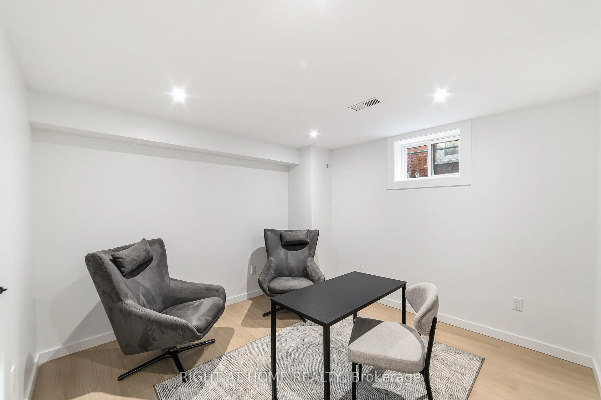 Photo 26 of 146 Kenora Avenue, Hamilton, Kentley — HOMEH