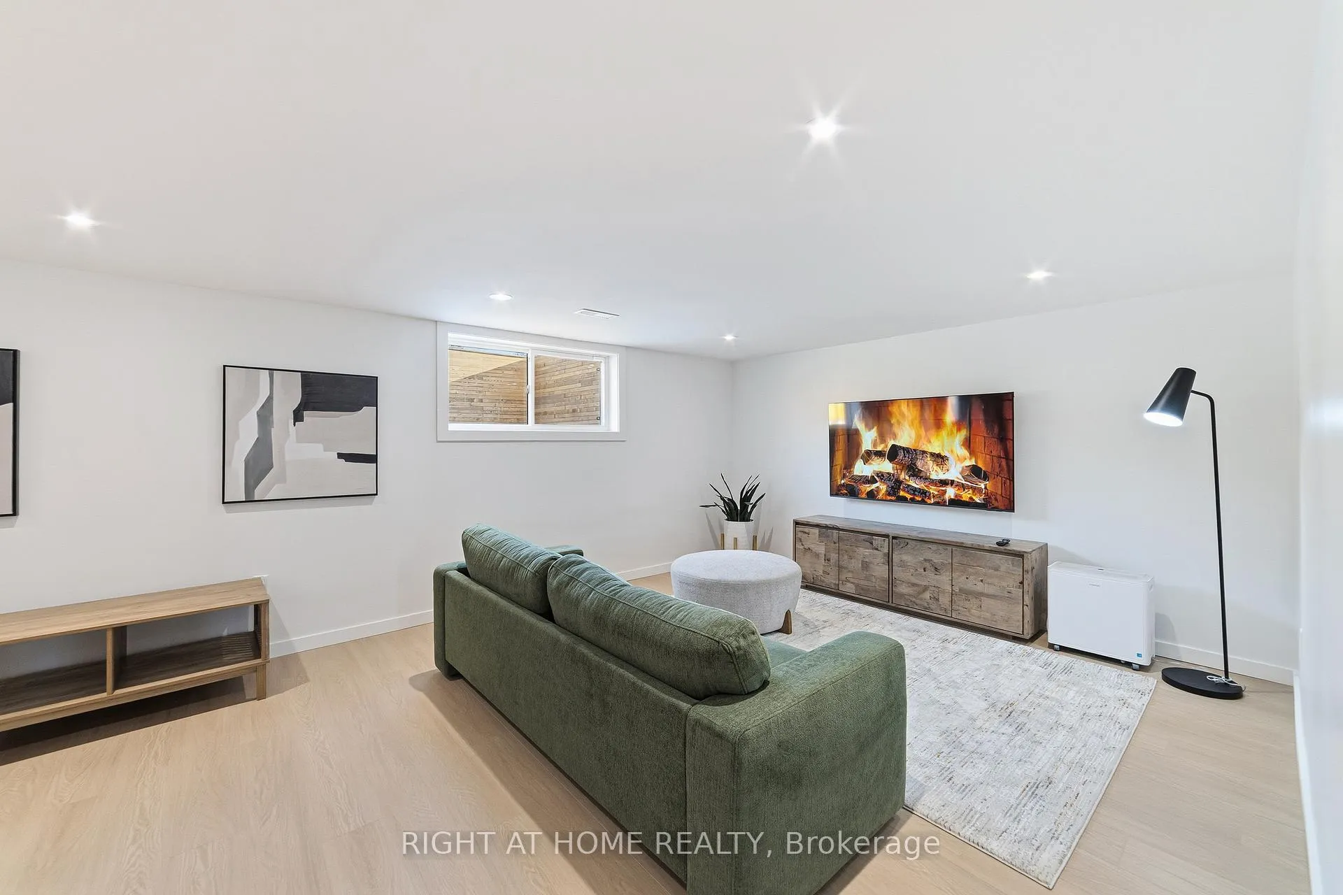 Photo 27 of 146 Kenora Avenue, Hamilton, Kentley — HOMEH
