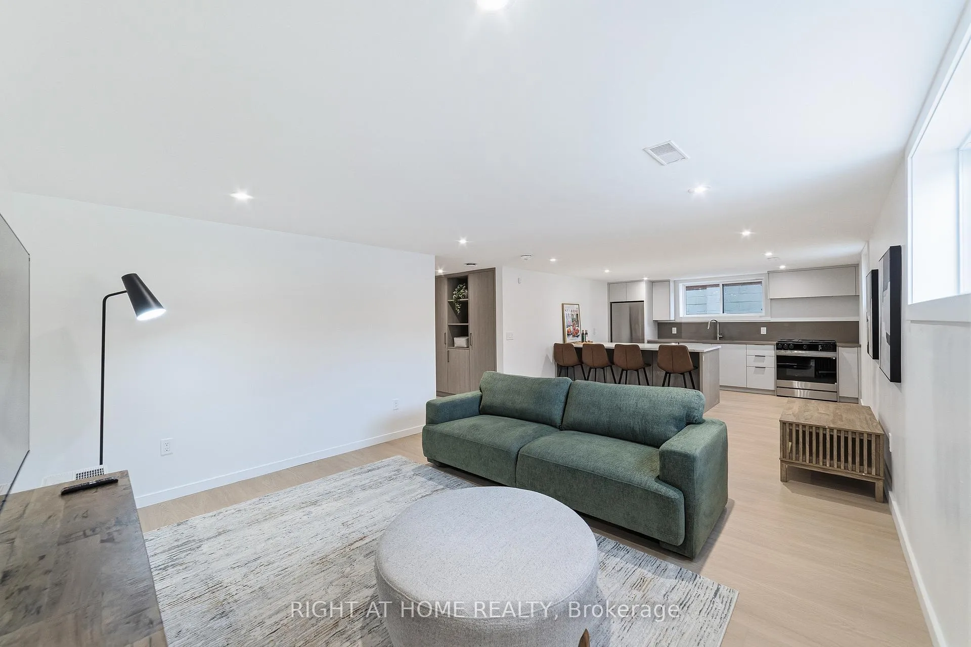 Photo 29 of 146 Kenora Avenue, Hamilton, Kentley — HOMEH