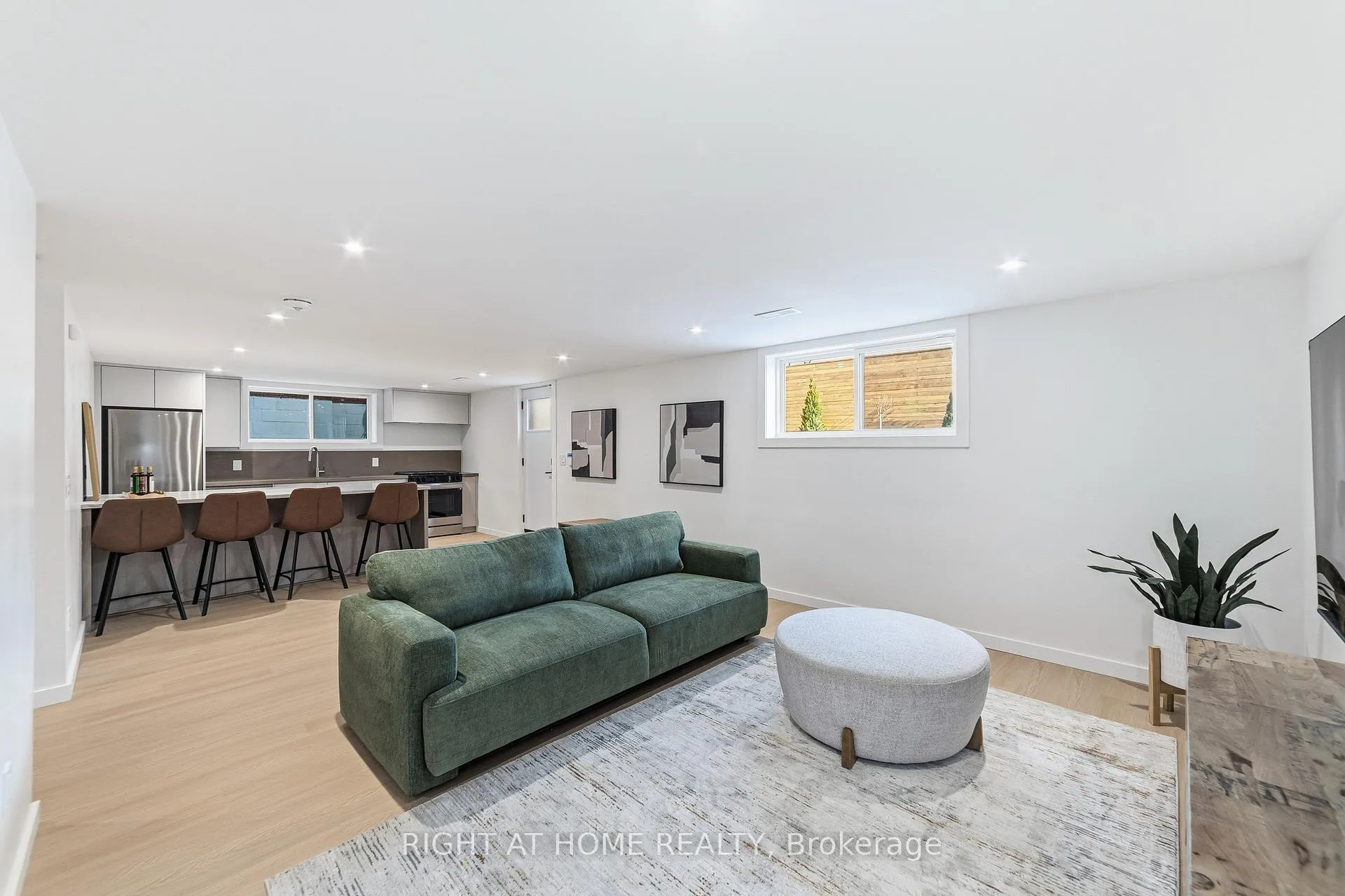 Photo 30 of 146 Kenora Avenue, Hamilton, Kentley — HOMEH