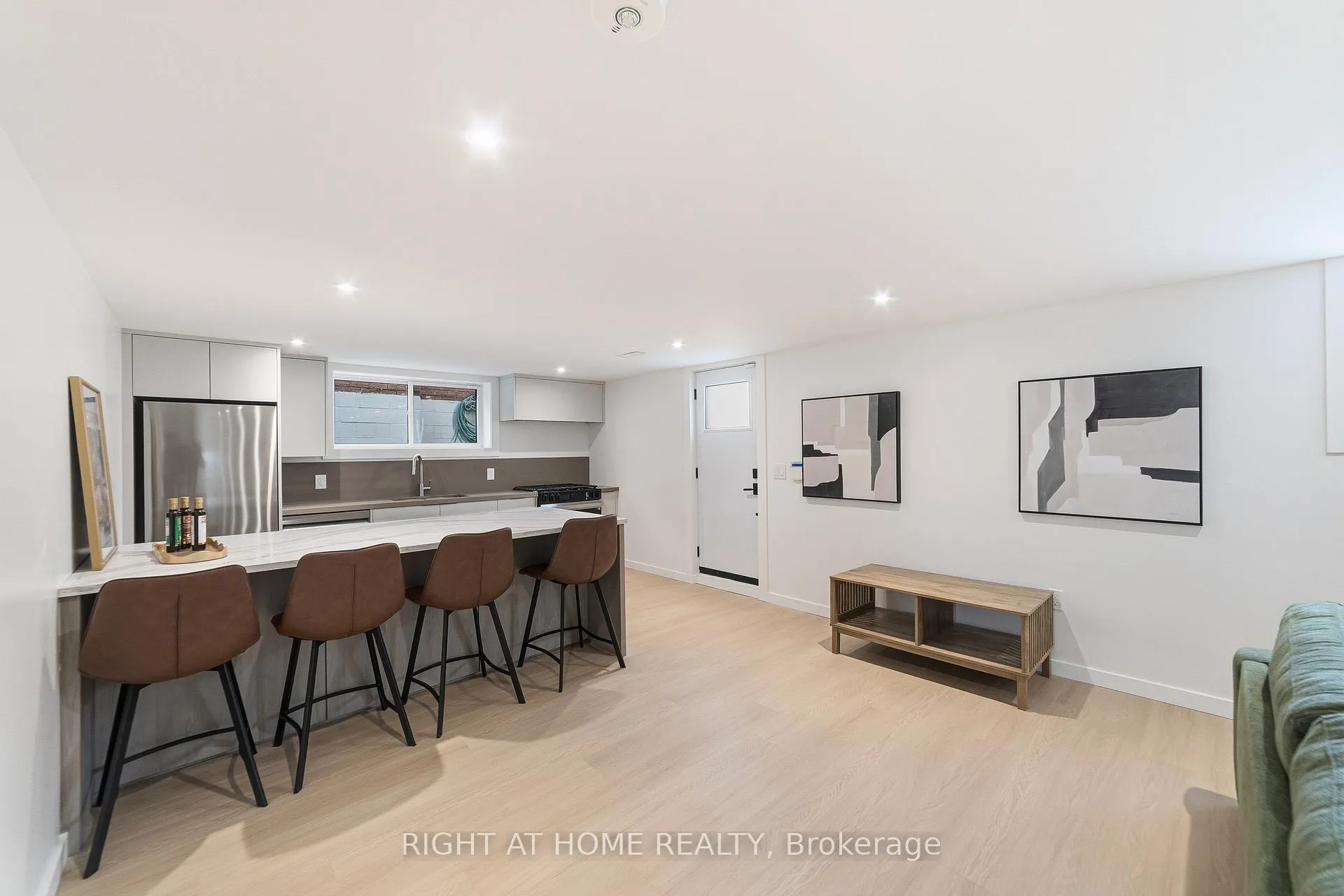 Photo 33 of 146 Kenora Avenue, Hamilton, Kentley — HOMEH