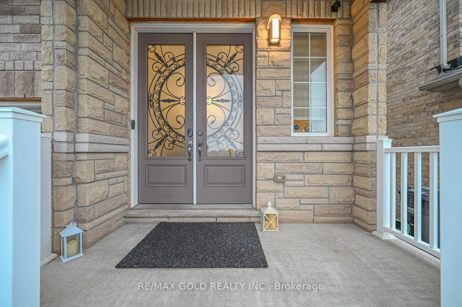 Photo 2 of 21 Parity Road, Brampton, Credit Valley — HOMEH