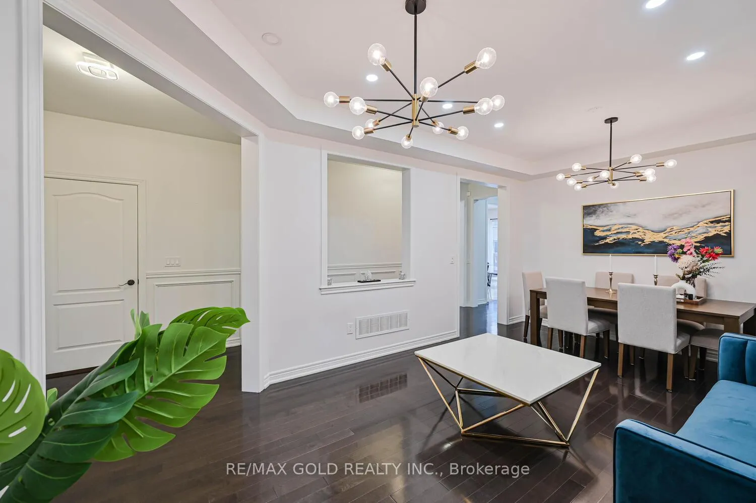 Photo 6 of 21 Parity Road, Brampton, Credit Valley — HOMEH