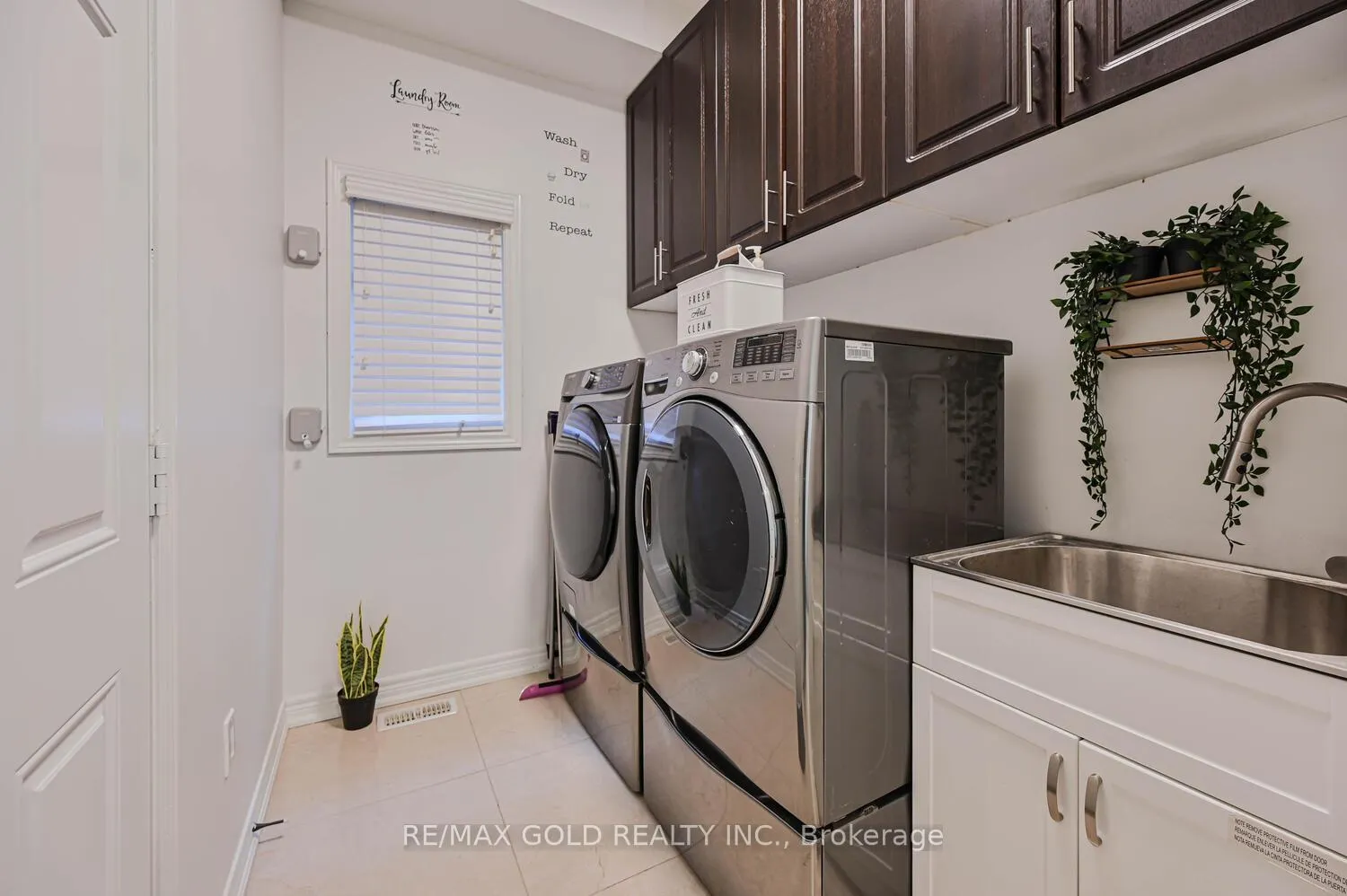 Photo 15 of 21 Parity Road, Brampton, Credit Valley — HOMEH