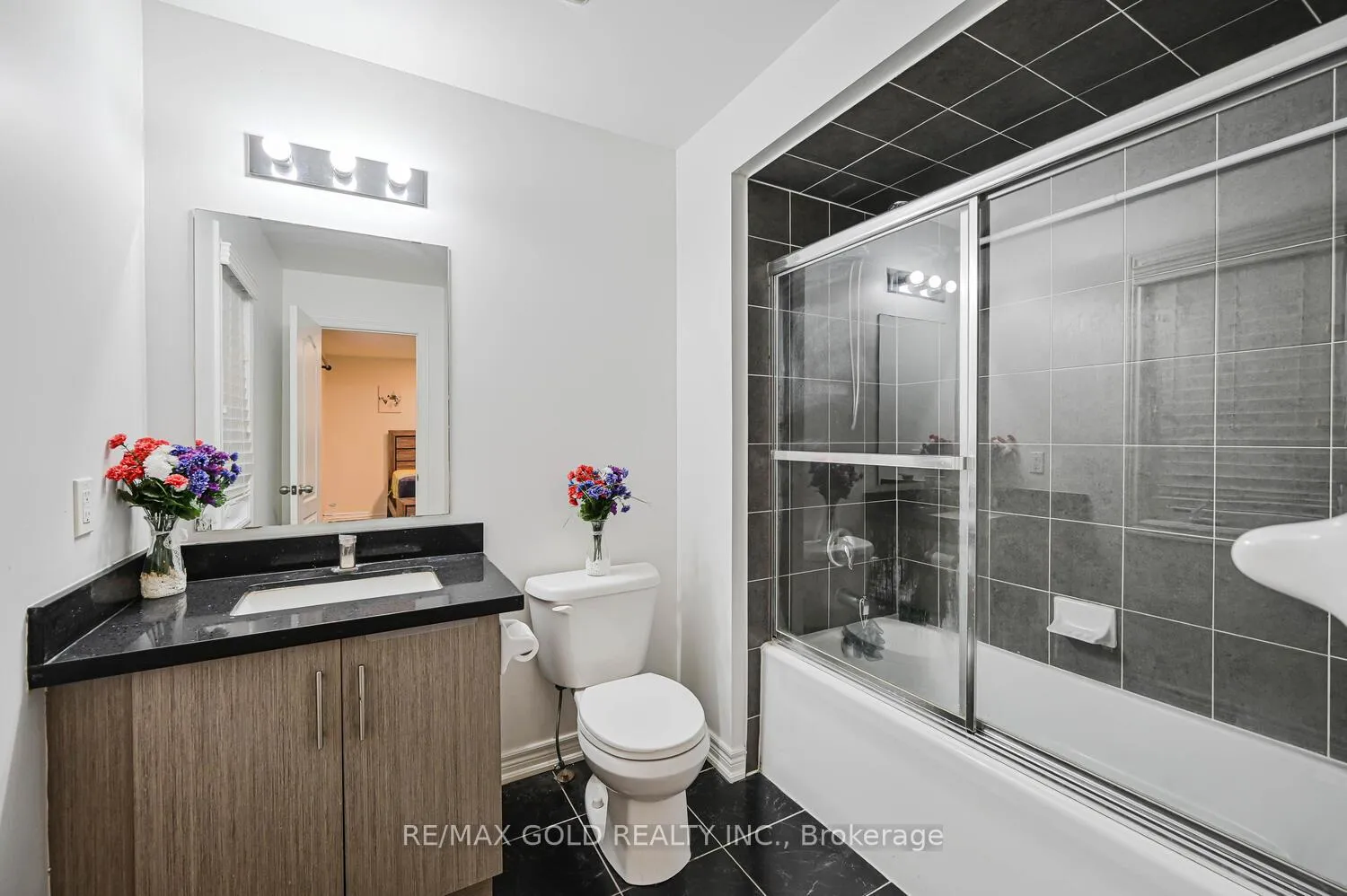Photo 25 of 21 Parity Road, Brampton, Credit Valley — HOMEH