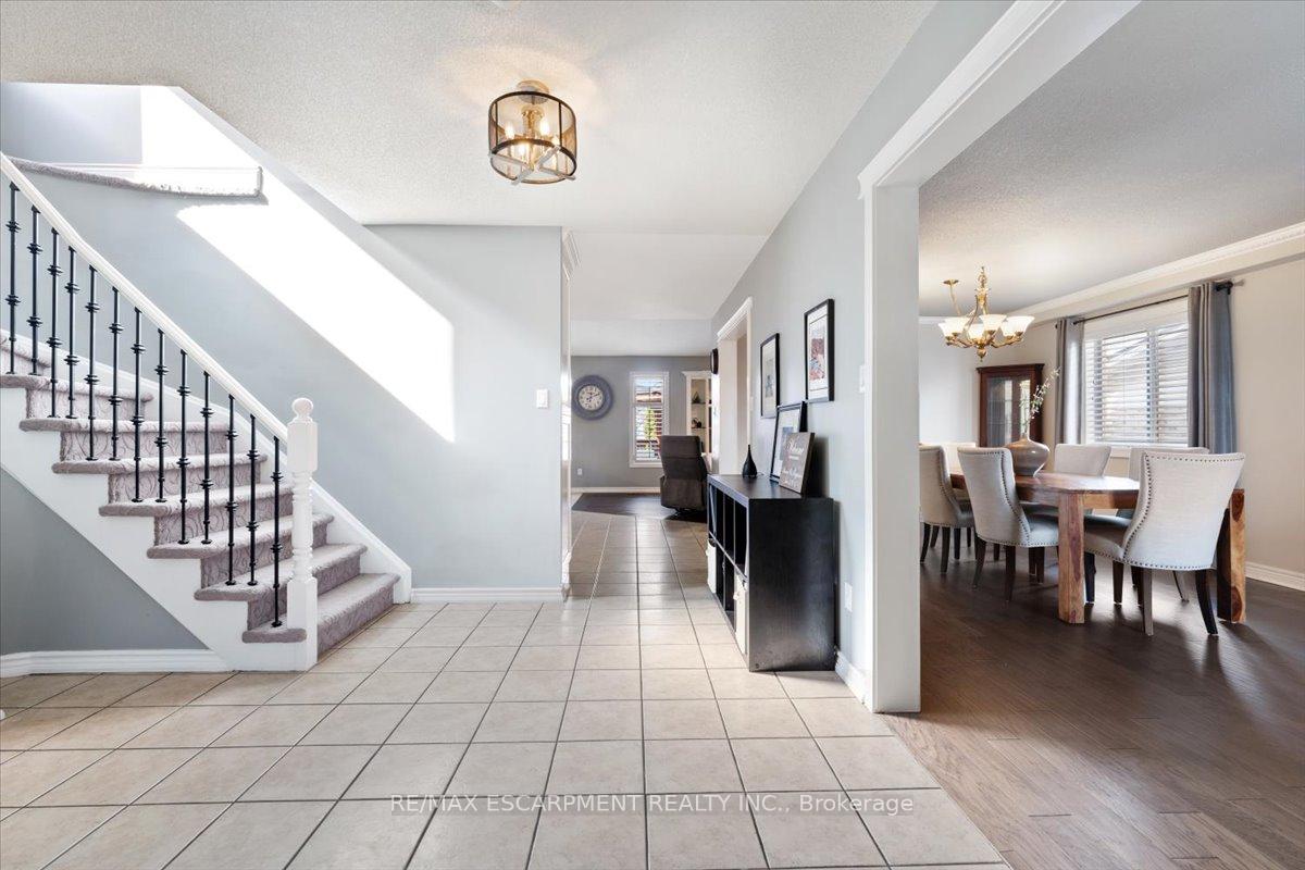Photo 6 of 6 Tamarack Court, Grimsby, Grimsby West — HOMEH
