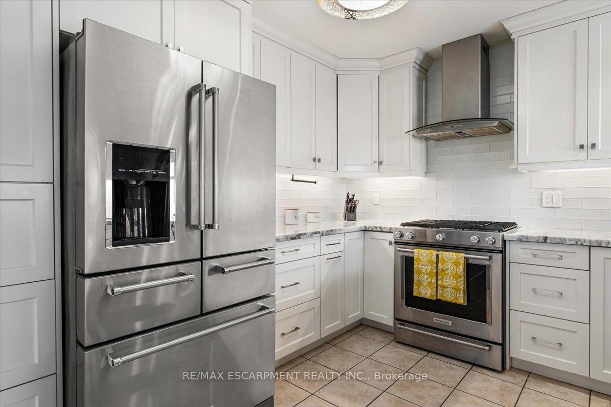 Photo 14 of 6 Tamarack Court, Grimsby, Grimsby West — HOMEH