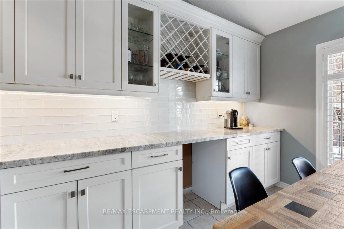 Photo 15 of 6 Tamarack Court, Grimsby, Grimsby West — HOMEH