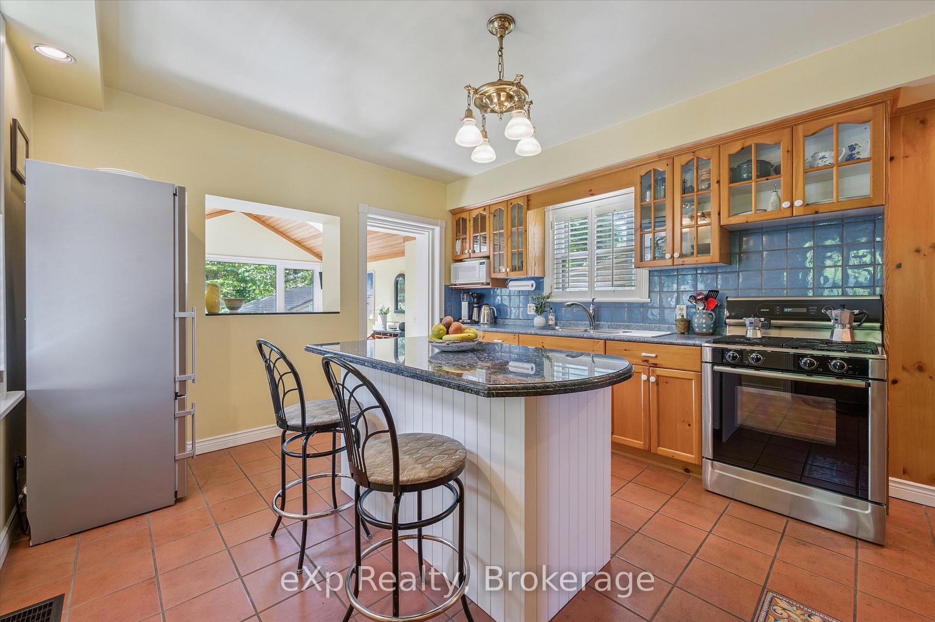 Photo 15 of 72 Kathleen Street, Guelph, Exhibition Park — HOMEH