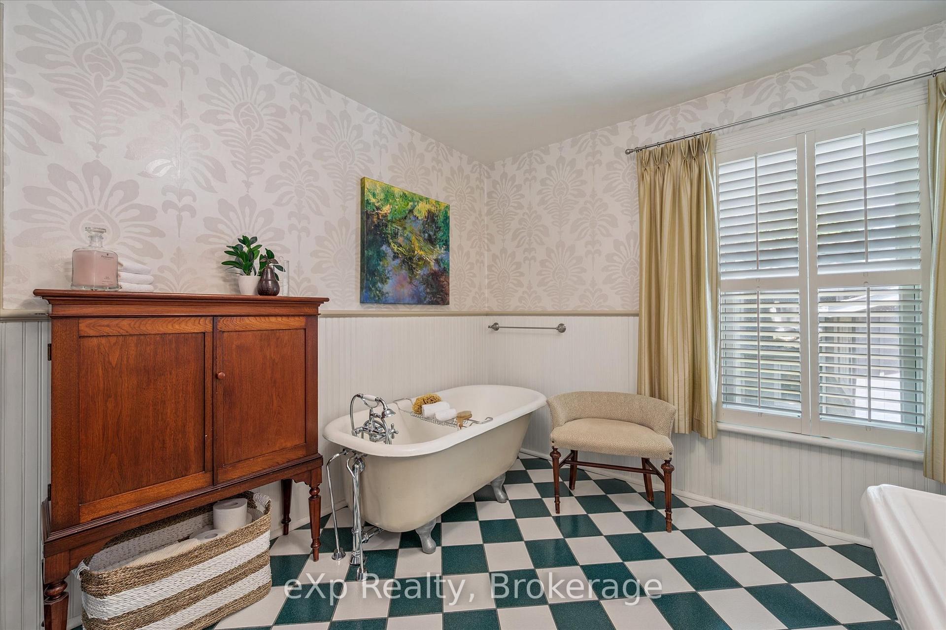 Photo 29 of 72 Kathleen Street, Guelph, Exhibition Park — HOMEH