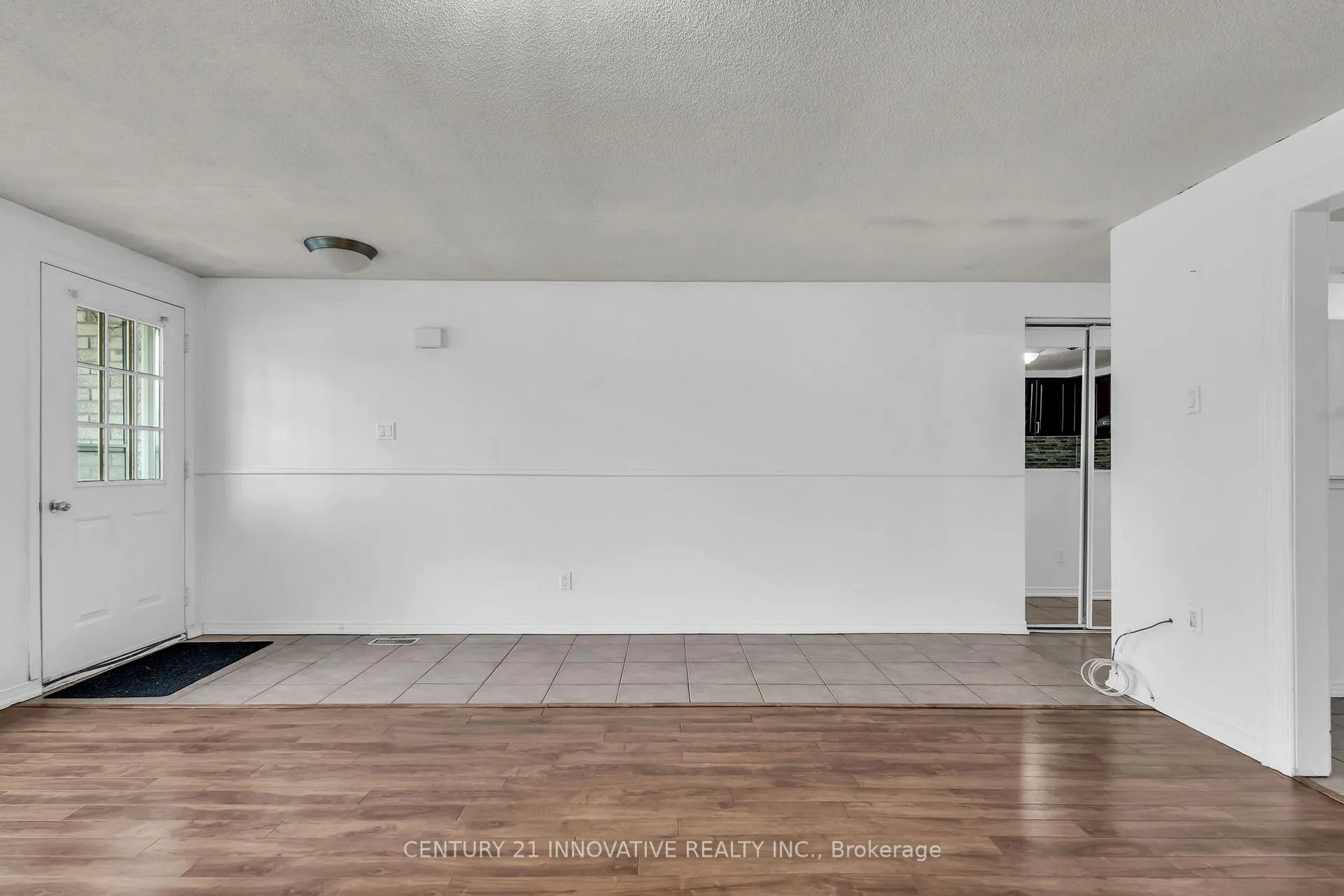 Photo 13 of 690 Elgin Street E, Cambridge — HOMEH