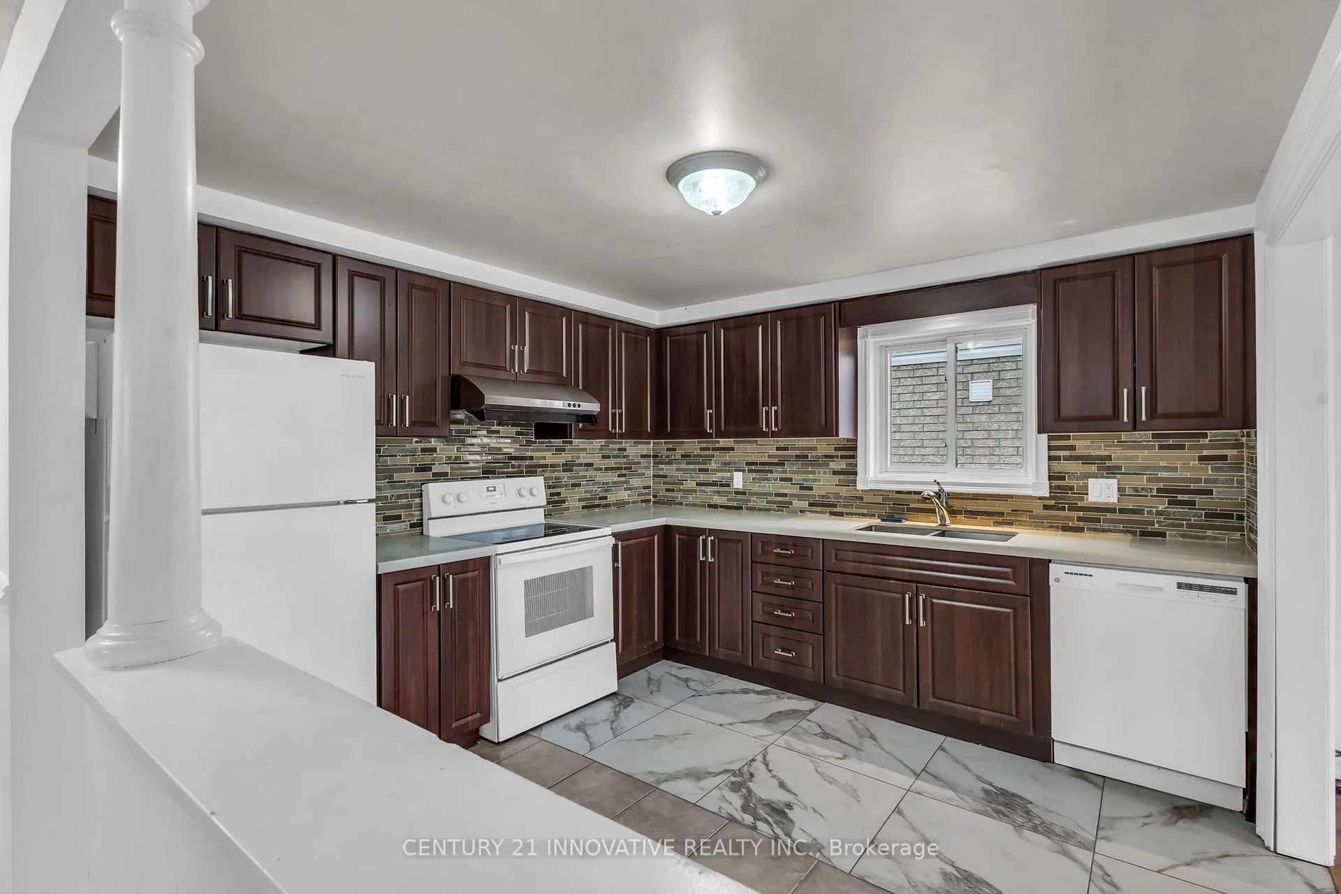 Photo 25 of 690 Elgin Street E, Cambridge — HOMEH