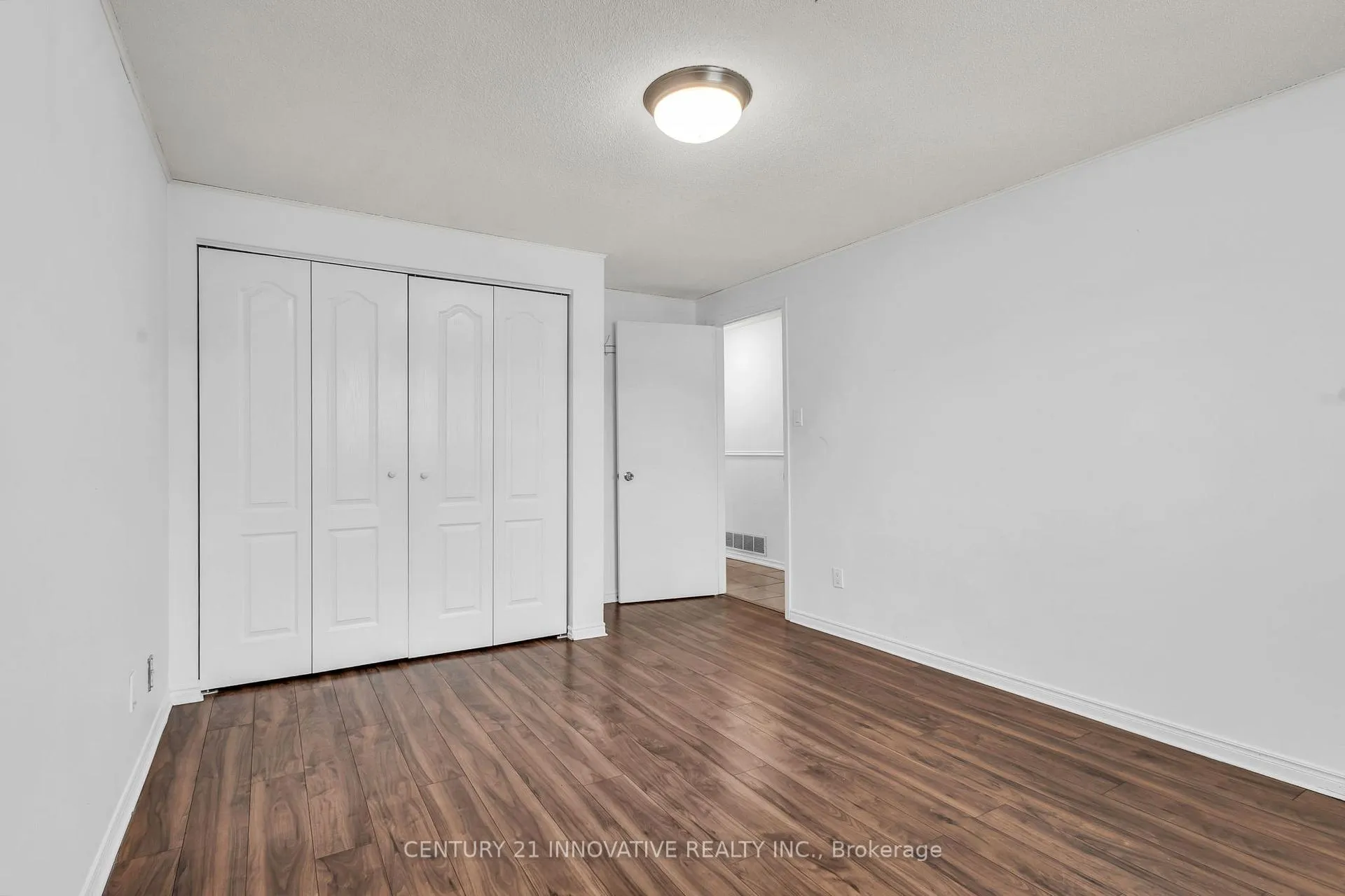 Photo 31 of 690 Elgin Street E, Cambridge — HOMEH