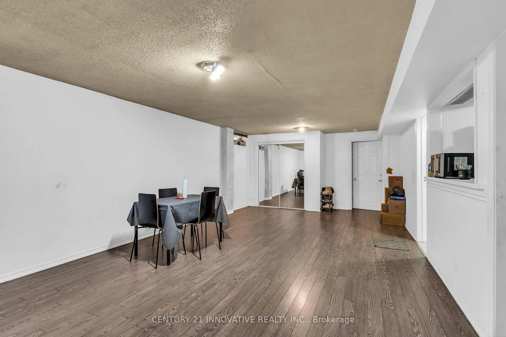 Photo 47 of 690 Elgin Street E, Cambridge — HOMEH
