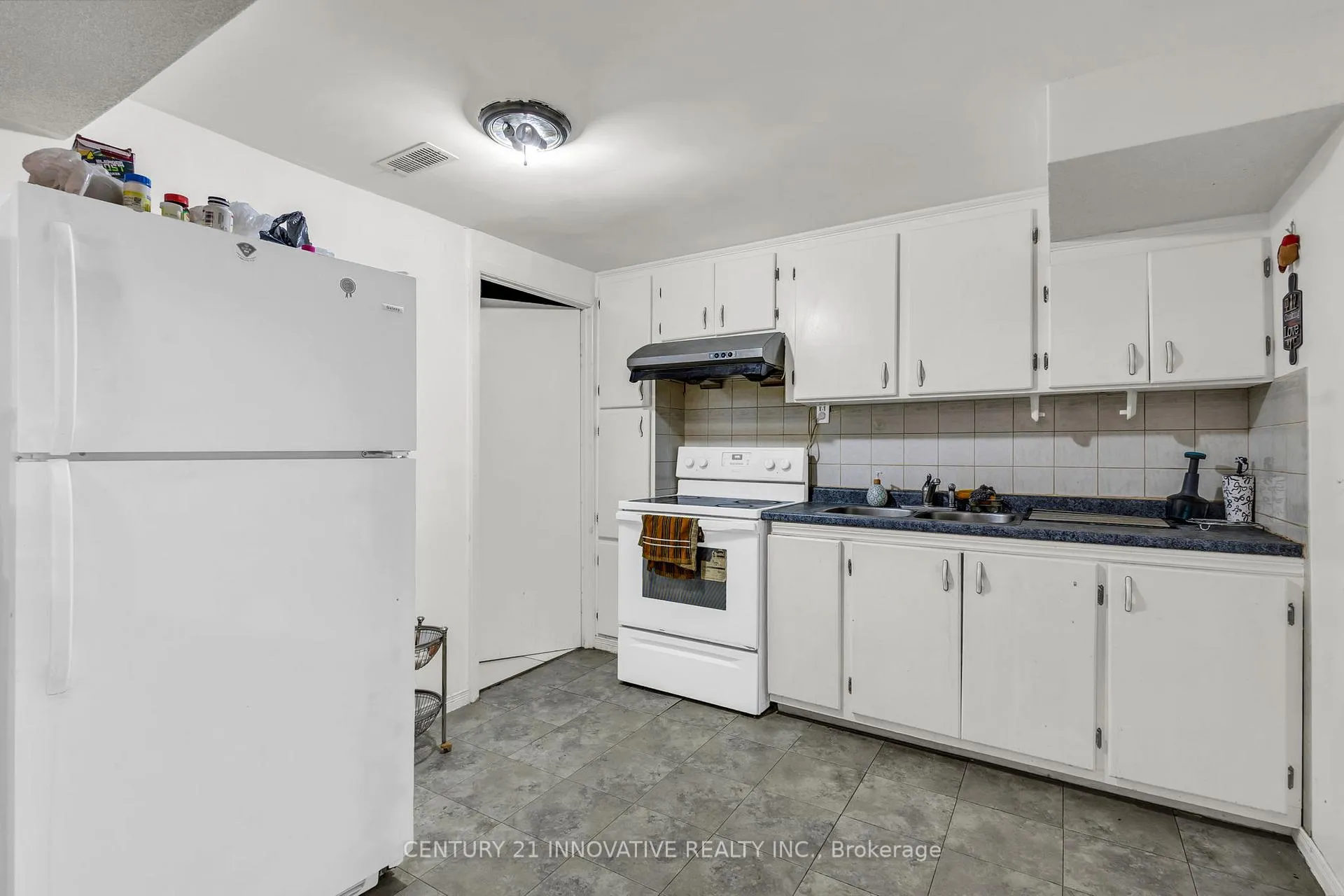 Photo 48 of 690 Elgin Street E, Cambridge — HOMEH