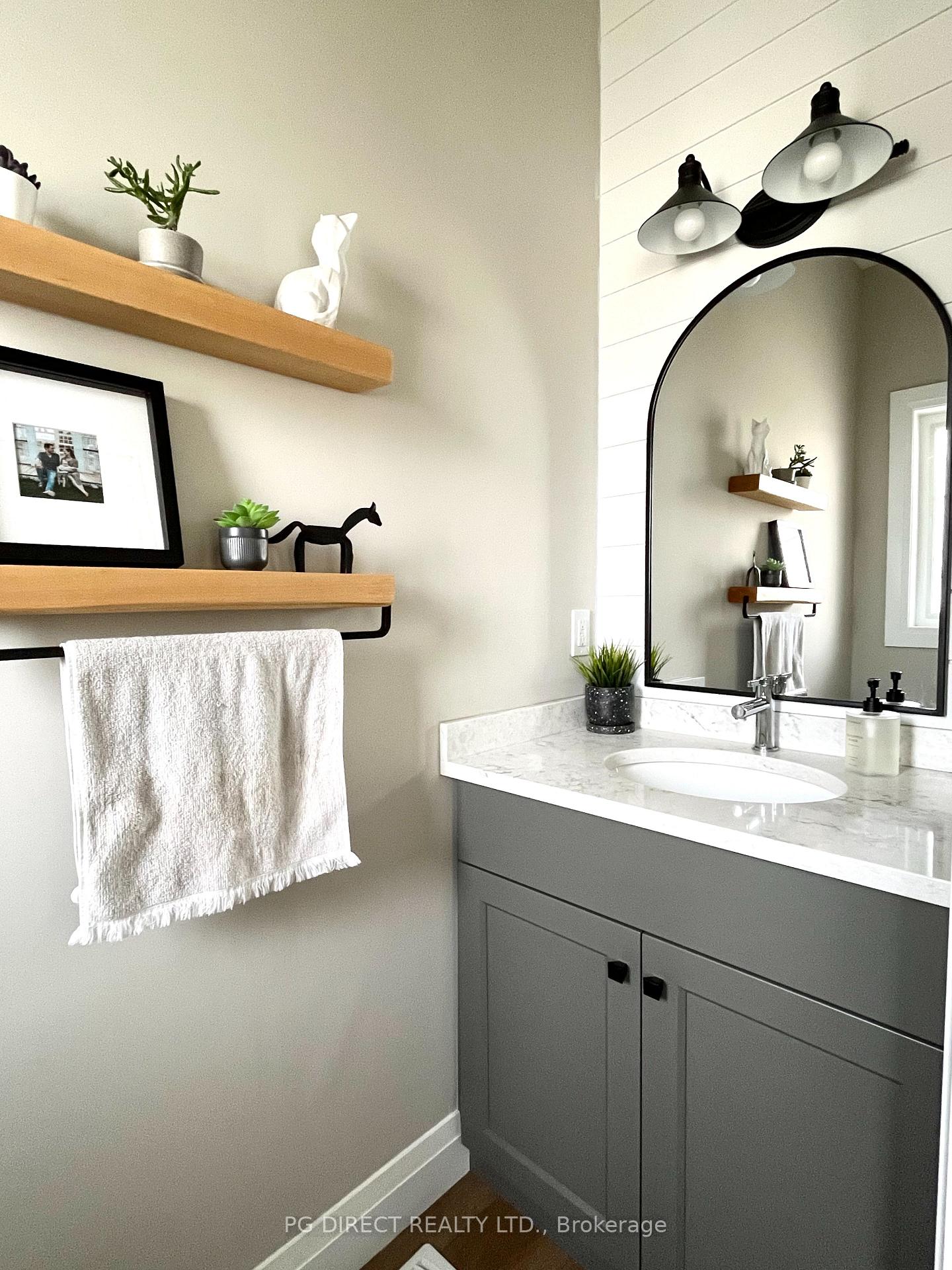 Photo 7 of Unit 1, 35 Wideman Boulevard, Guelph, Victoria North — HOMEH