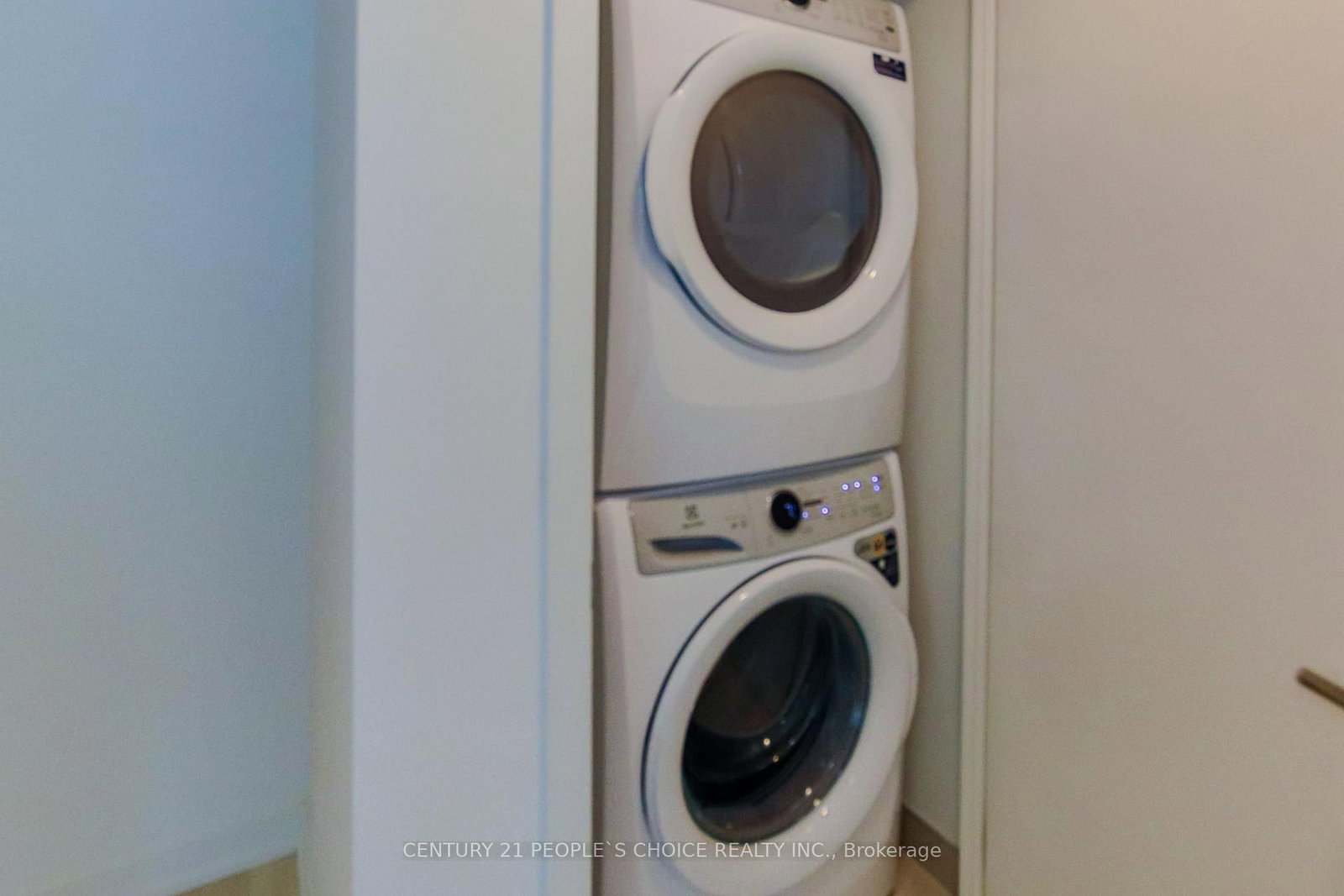 Photo 4 of Unit 1310, 7950 Bathurst St, Vaughan, Beverley Glen — HOMEH