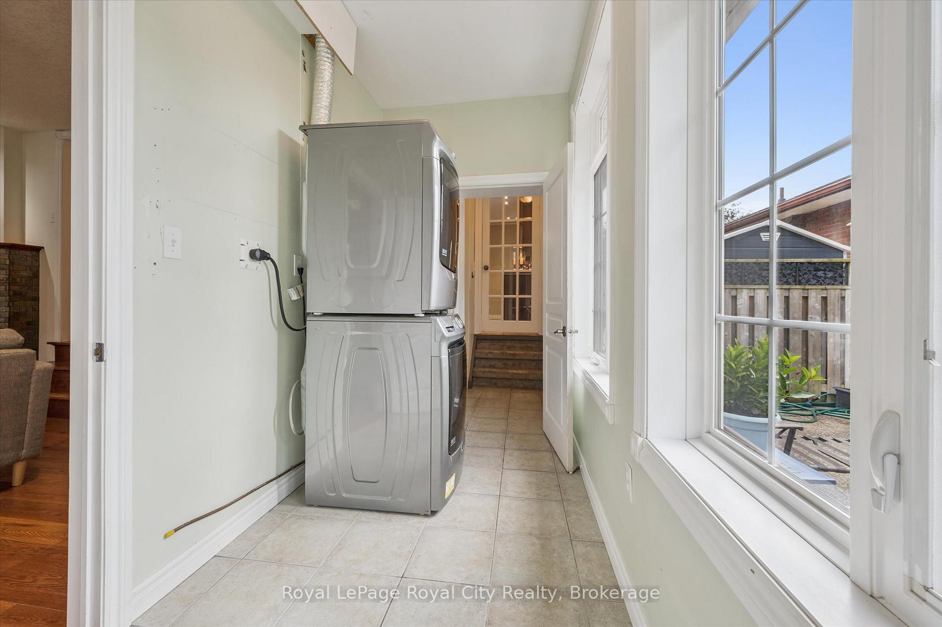Photo 11 of 190 Waverley Drive, Guelph, Riverside Park — HOMEH